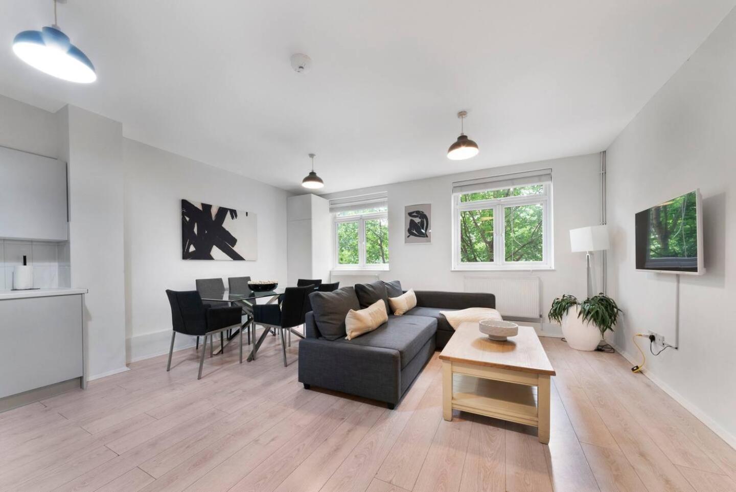 2 Bed Apartment- Finsbury Park Station B Apartment *