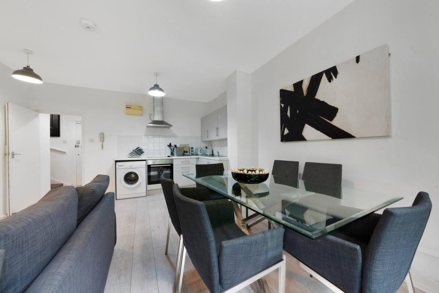 Apartment 2 Bed Apartment- Finsbury Park Station B *
