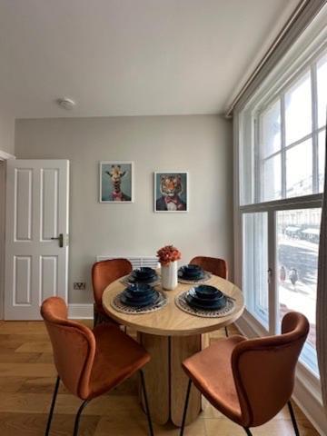 Apartment Modern Flat In