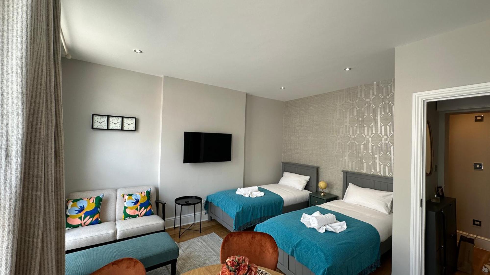 Modern Flat In Apartment London