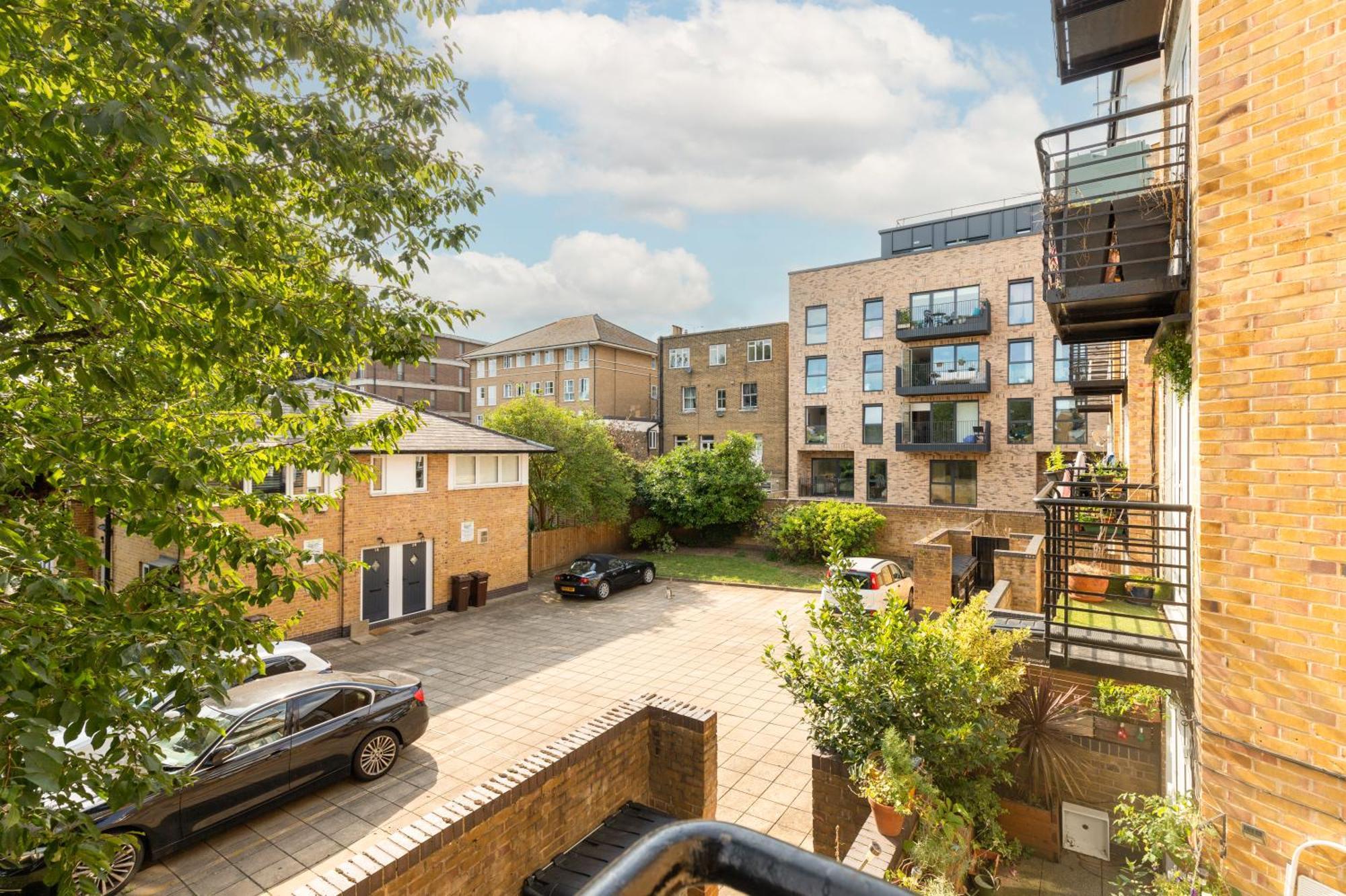 Cosy 2 Bedroom Flat In Manor House * London