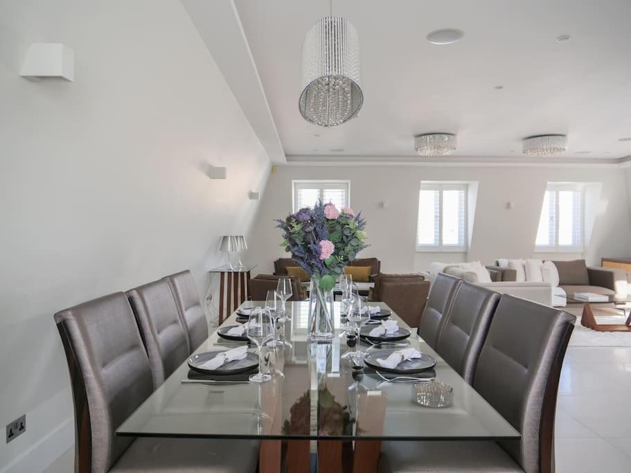Elegant Penthouse In Prime Location Apartamento *