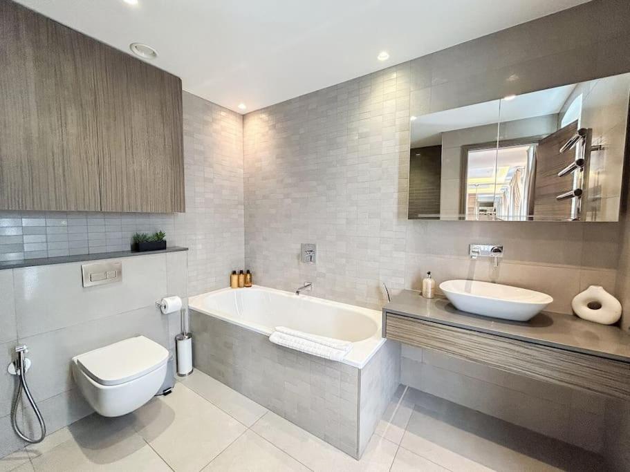 Apartamento Elegant Penthouse In Prime Location *