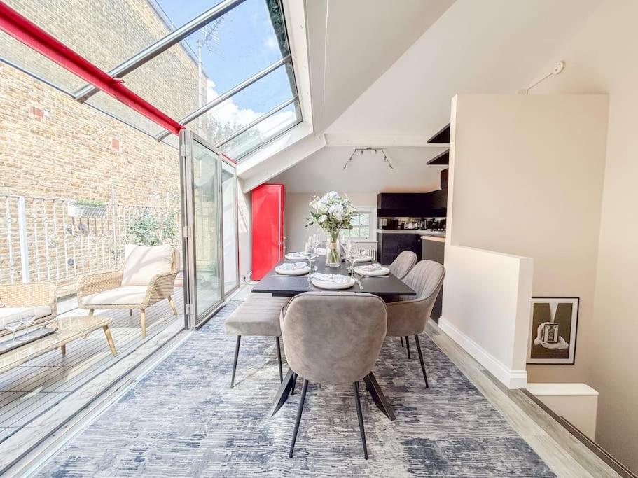 Trendy Hideaway * London