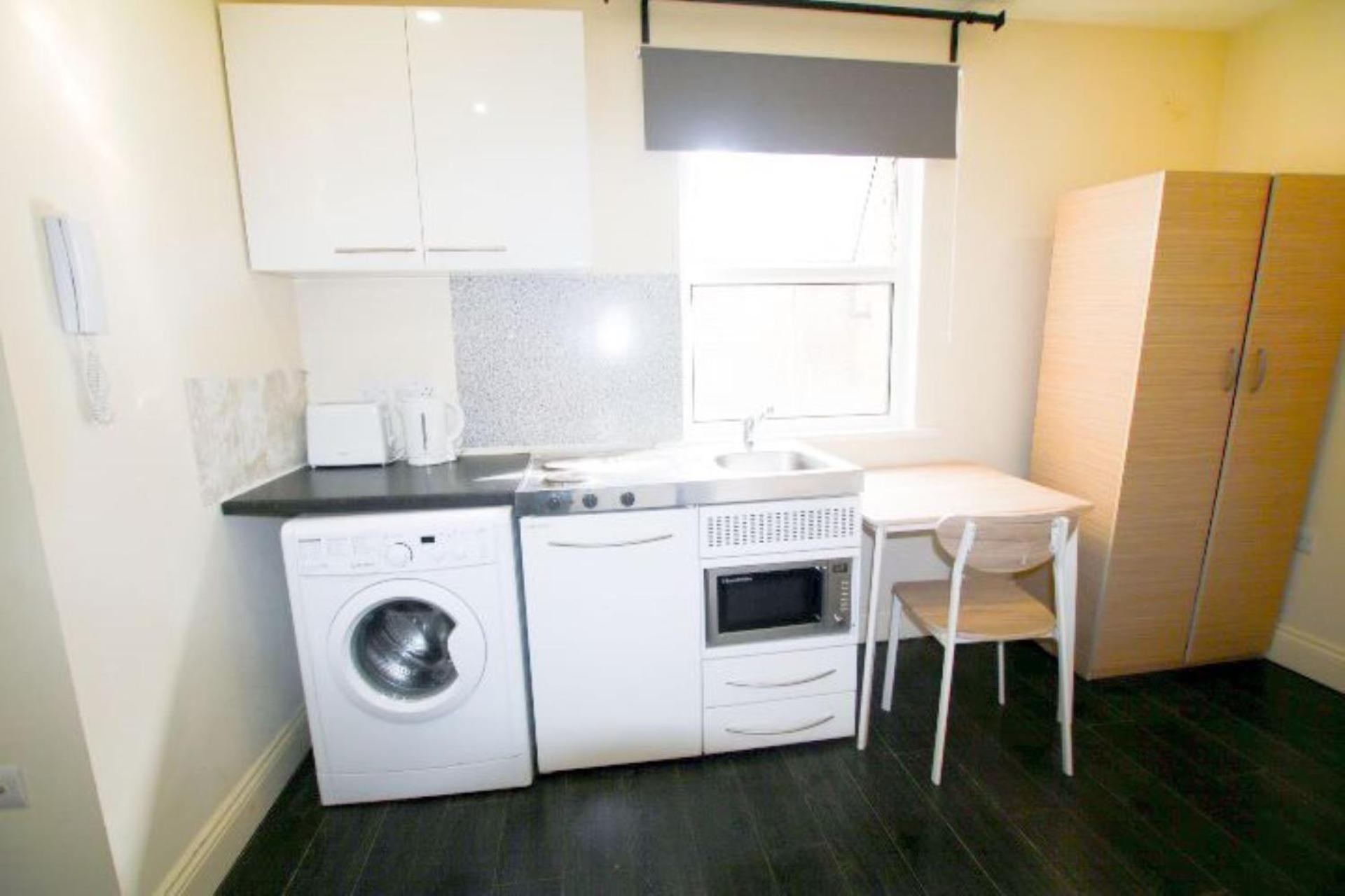 The Hammersmith Apartment