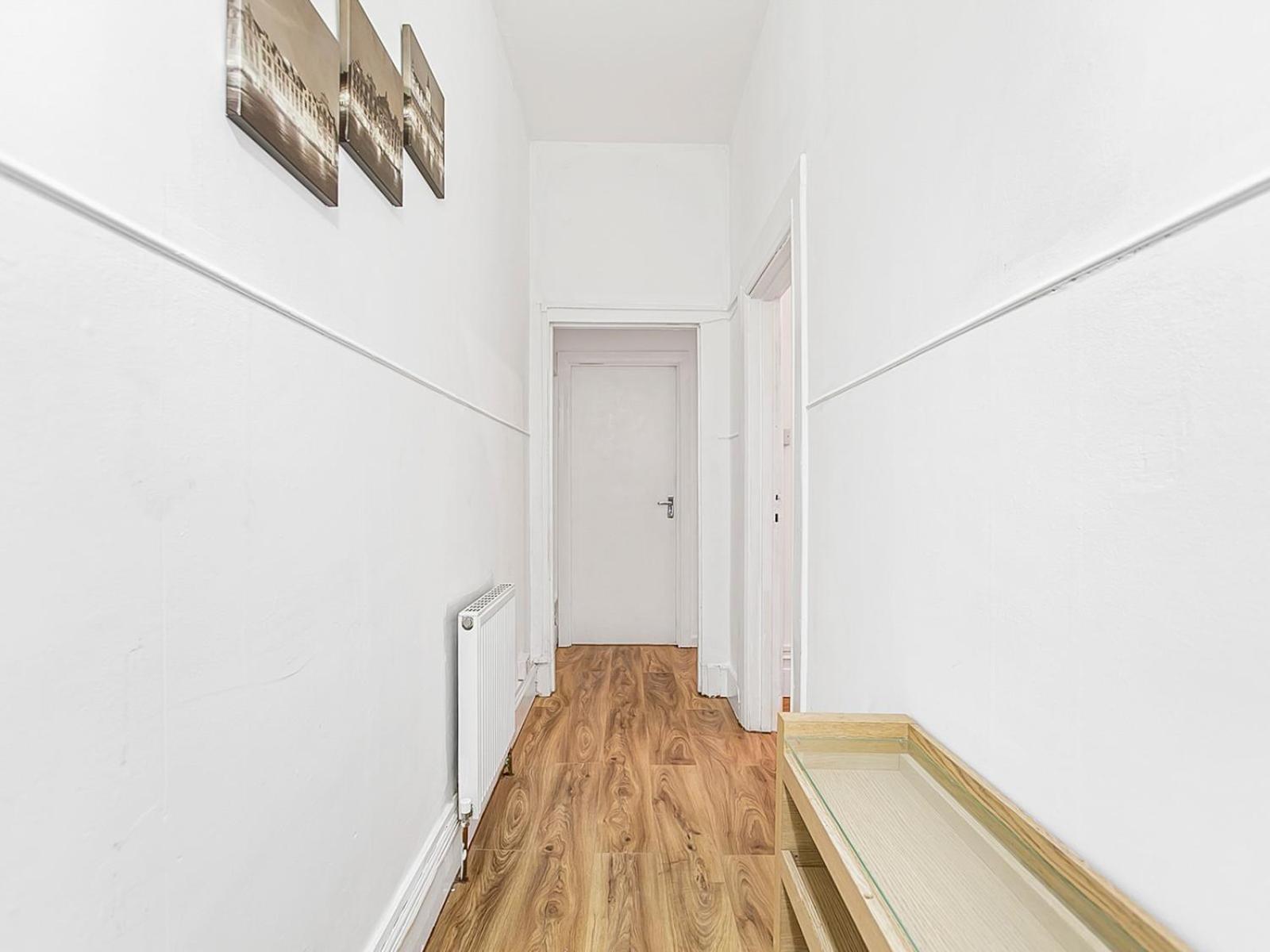 Spacious Cozy Flat West Hampsted Pass The Keys Apartment
