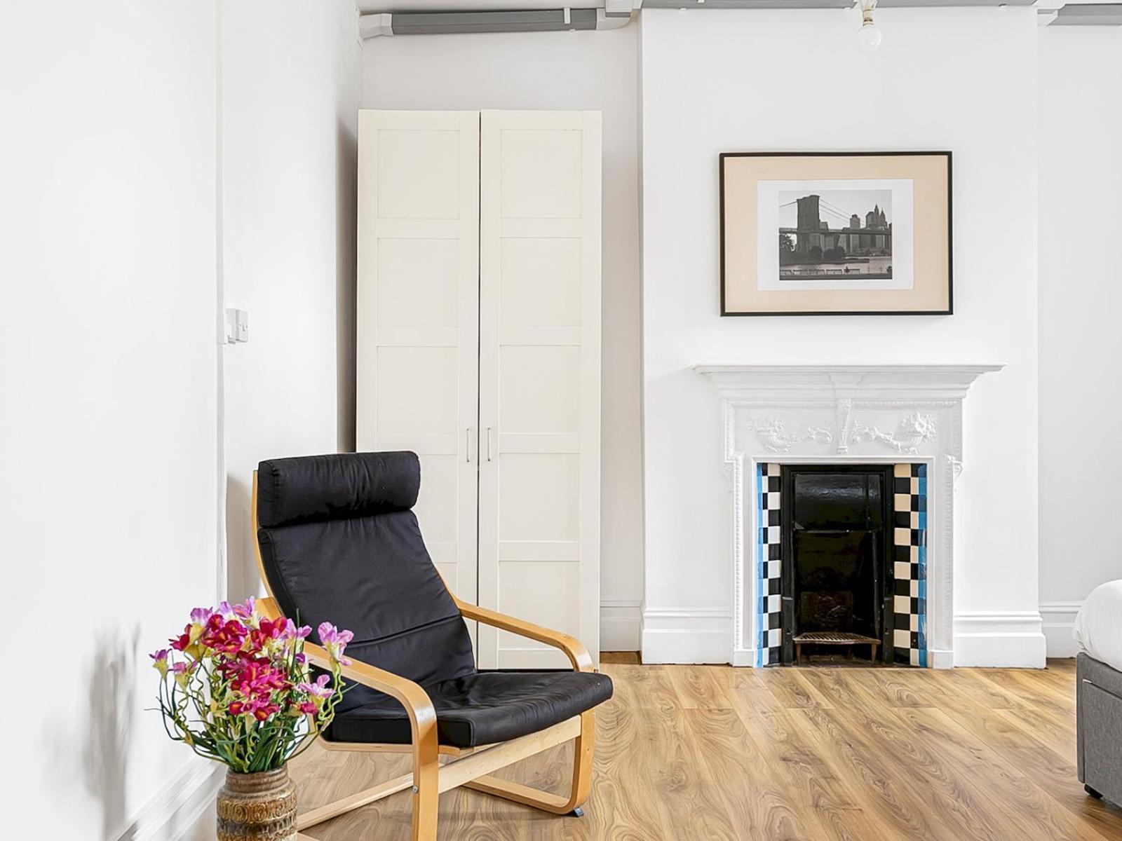 Spacious Cozy Flat West Hampsted Pass The Keys London