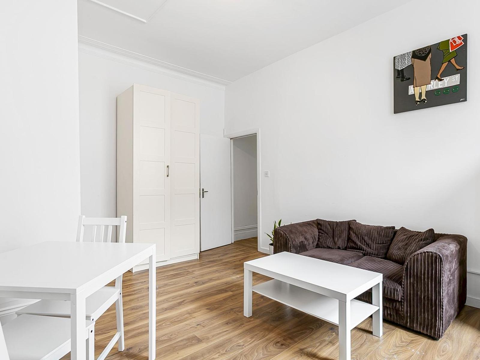Spacious Cozy Flat West Hampsted Pass The Keys * London