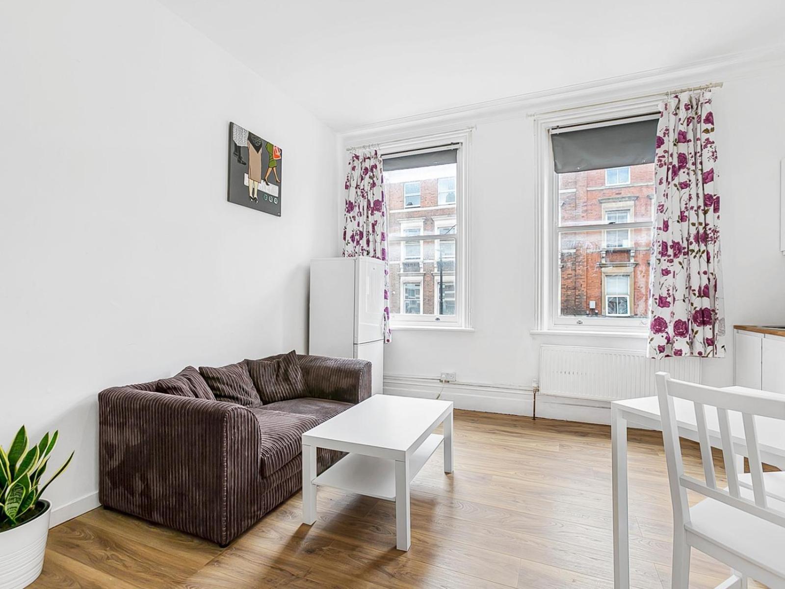 Spacious Cozy Flat West Hampsted Pass The Keys
