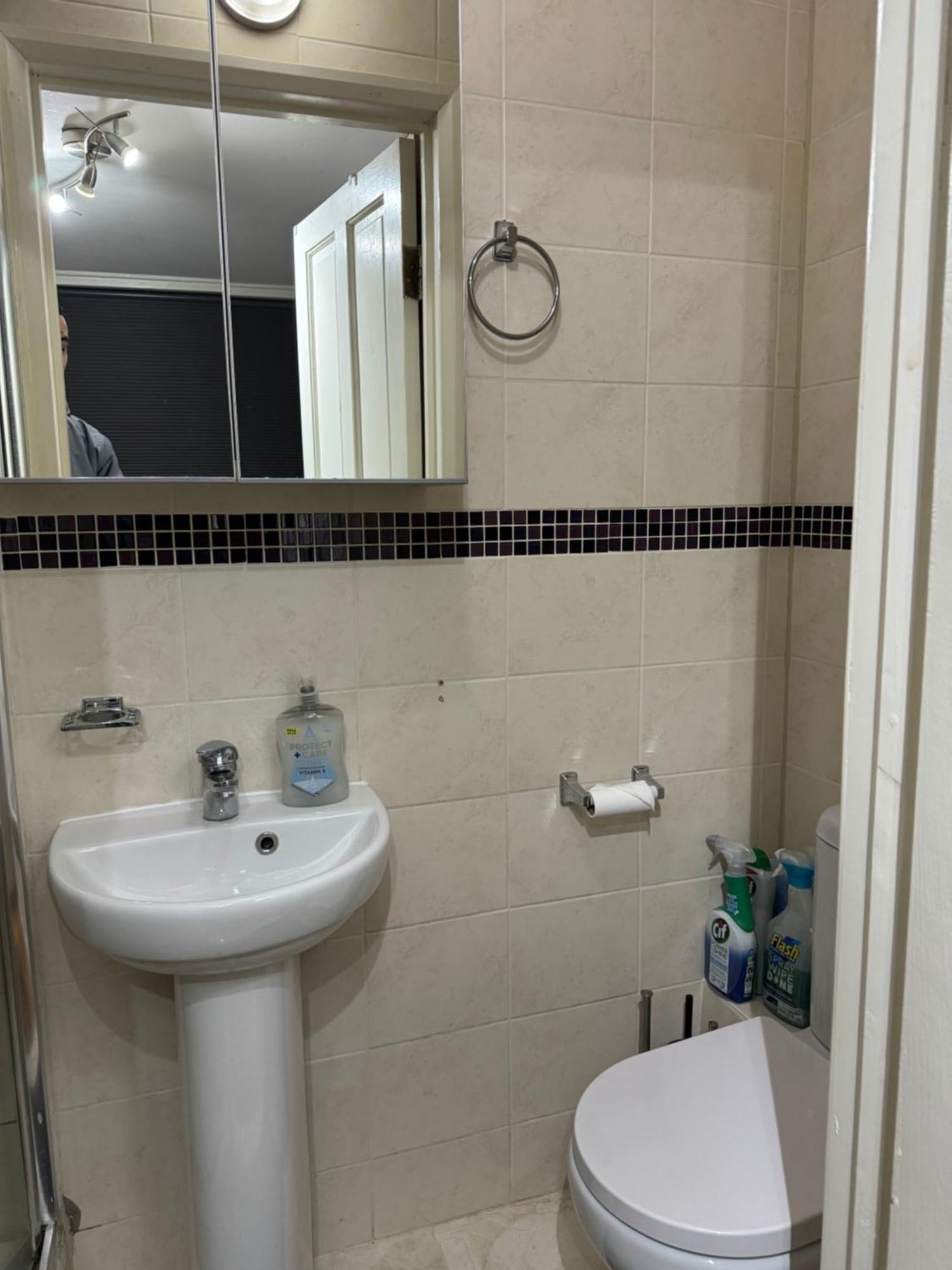 Privatunterkunft Double Bed With En-suite & Free Parking In Cricklewood Nw2