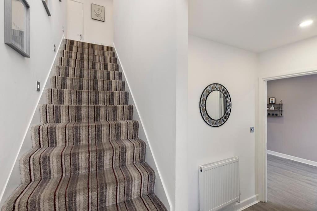 Apartment The Velvet Retreat London