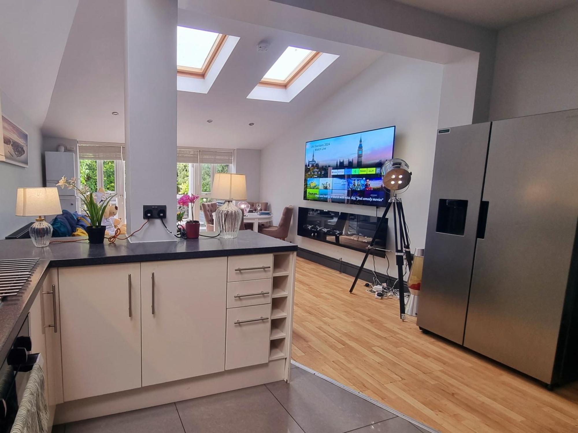 Garden View Double Room, 20 Mins To London, 1gb Internet * London