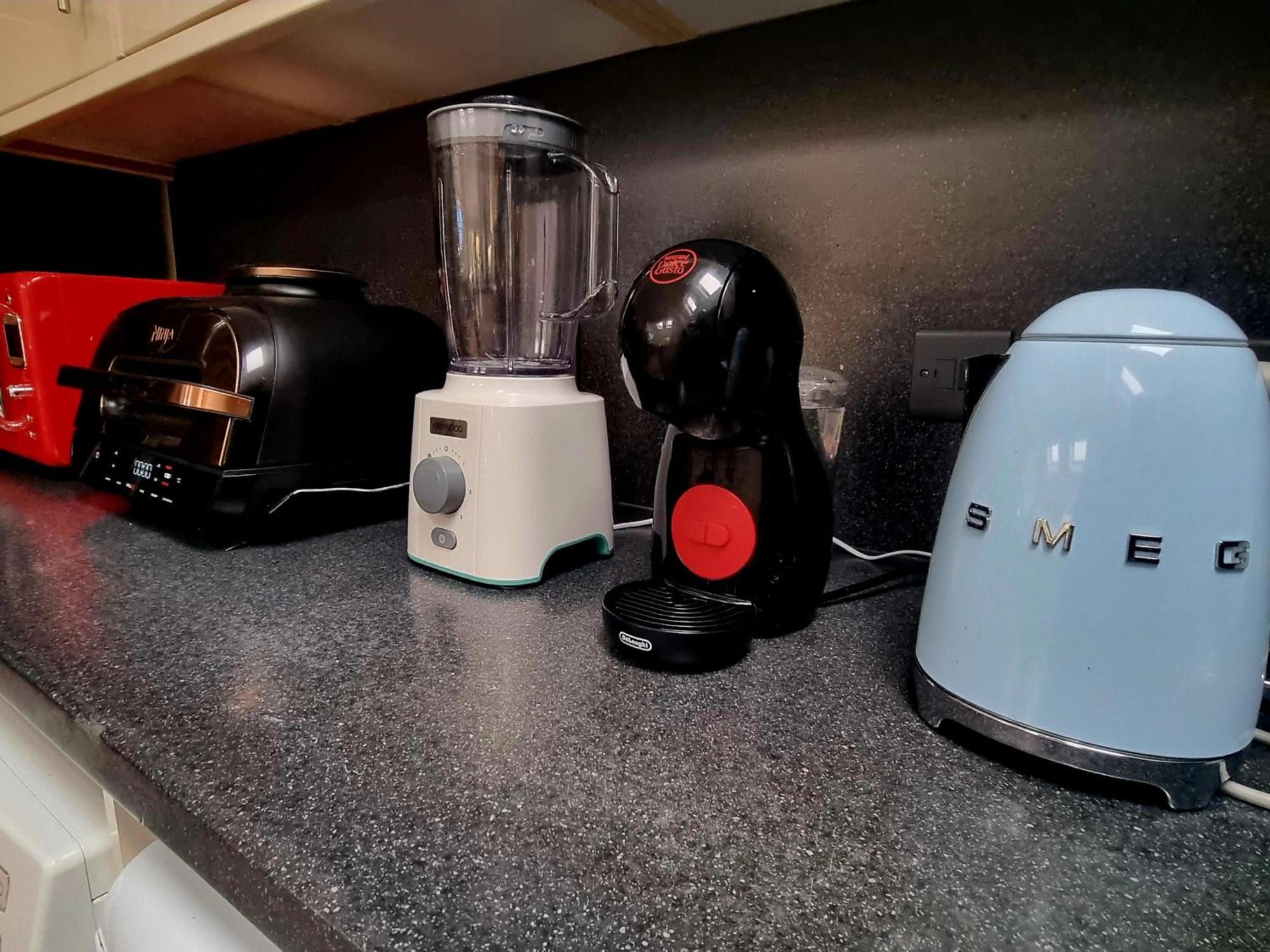 Accommodatie bij particulieren Garden View Double Room, 20 Mins To London, 1gb Internet *