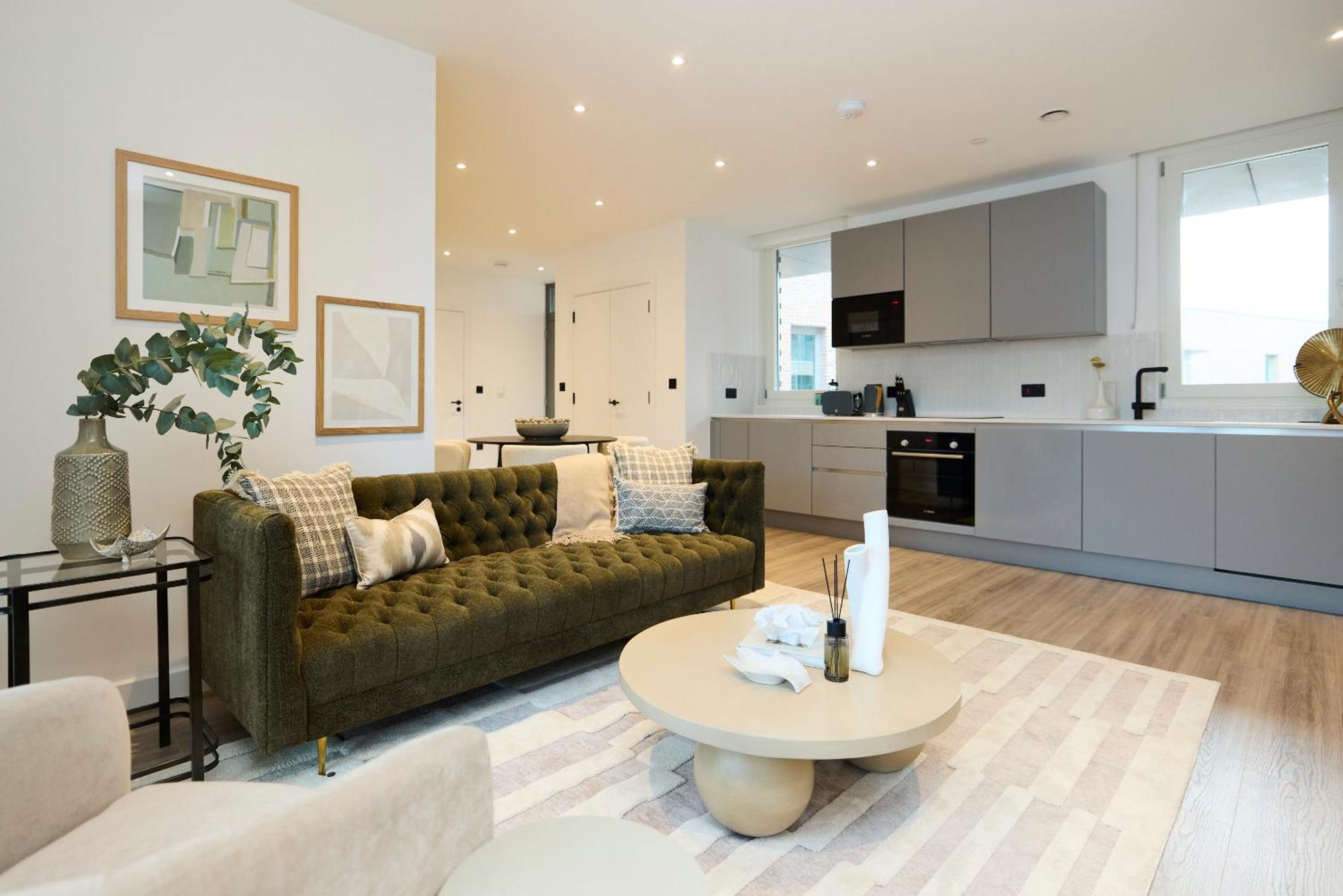 The Tottenham Retreat - Homely 2bdr Flat With Balcony Appartement *