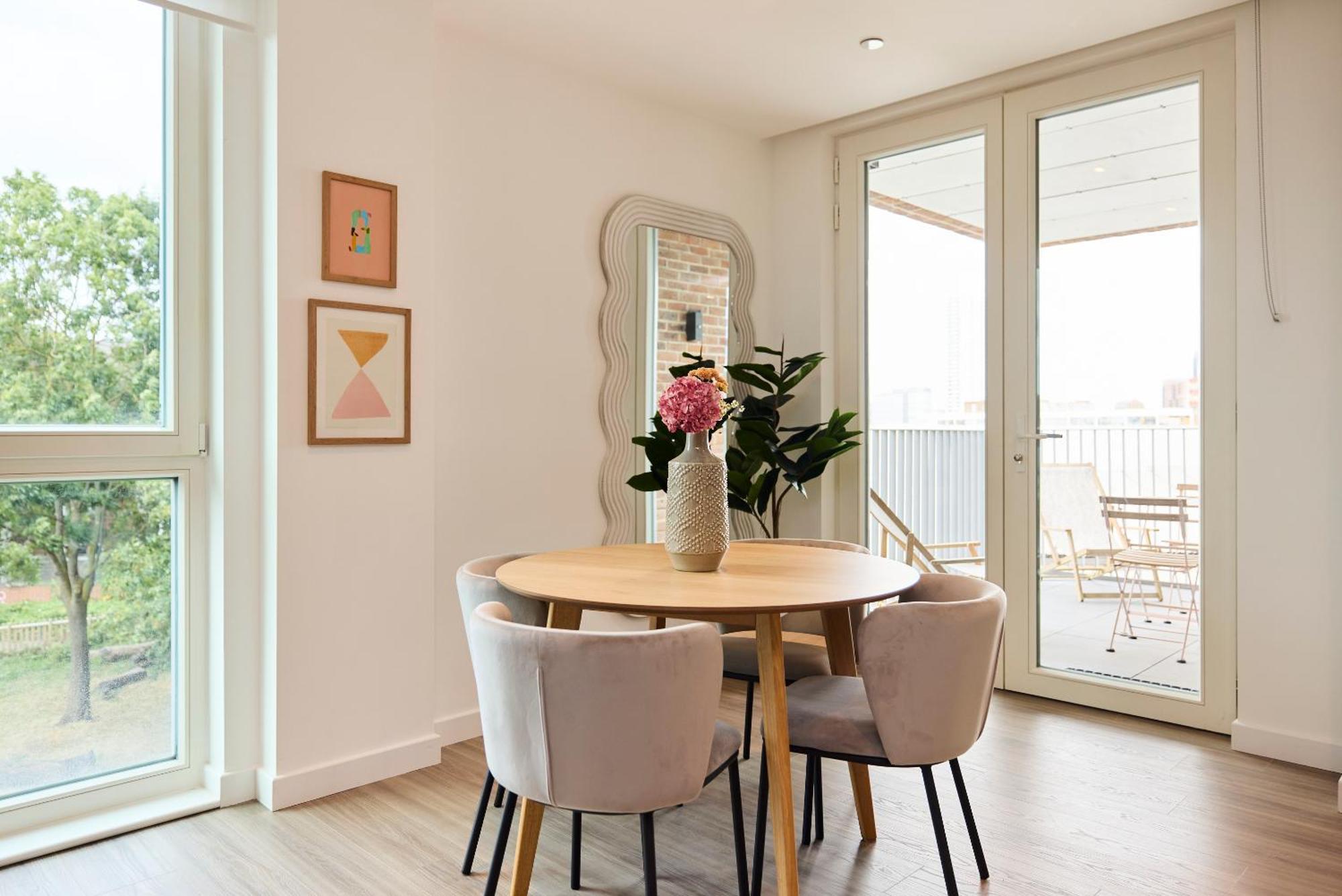 The Tottenham Escape - Lovely 2bdr Flat With Balcony