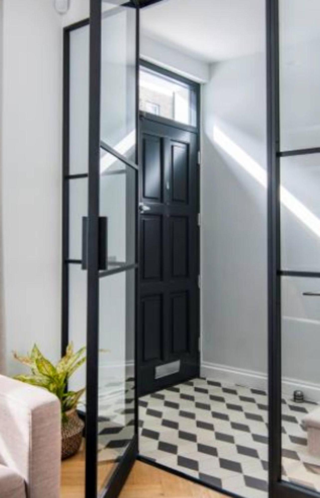 Delightful Notting Hill 2 Bed House With Garden Ferienhaus London