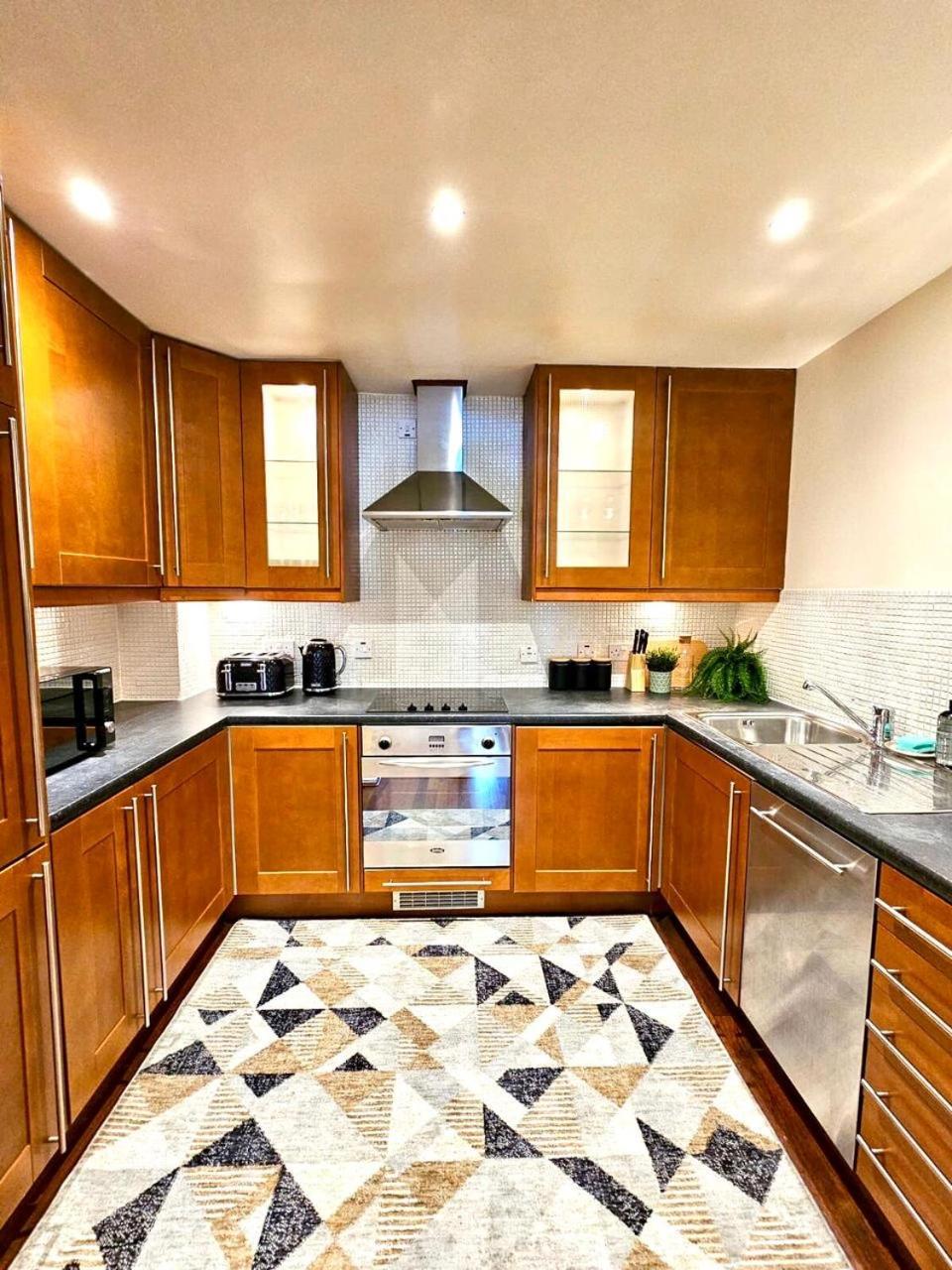 Apartamento 2 Bedroom Spacious In Londres
