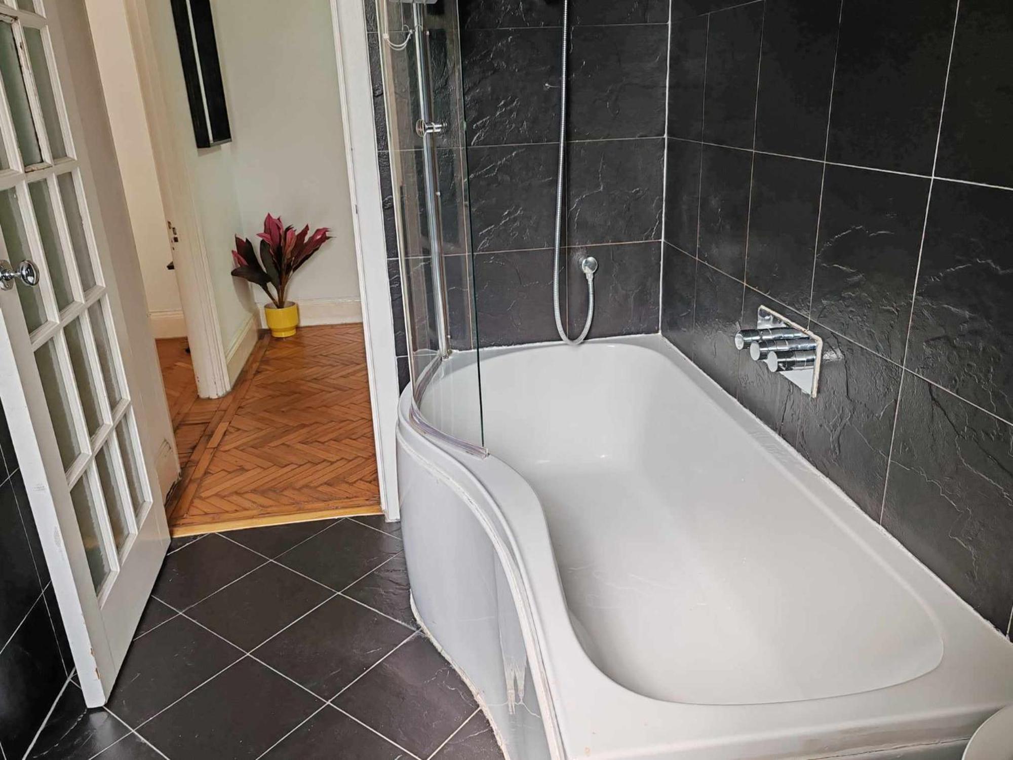 One Bedroom By Bayswater, Hyde Park * London