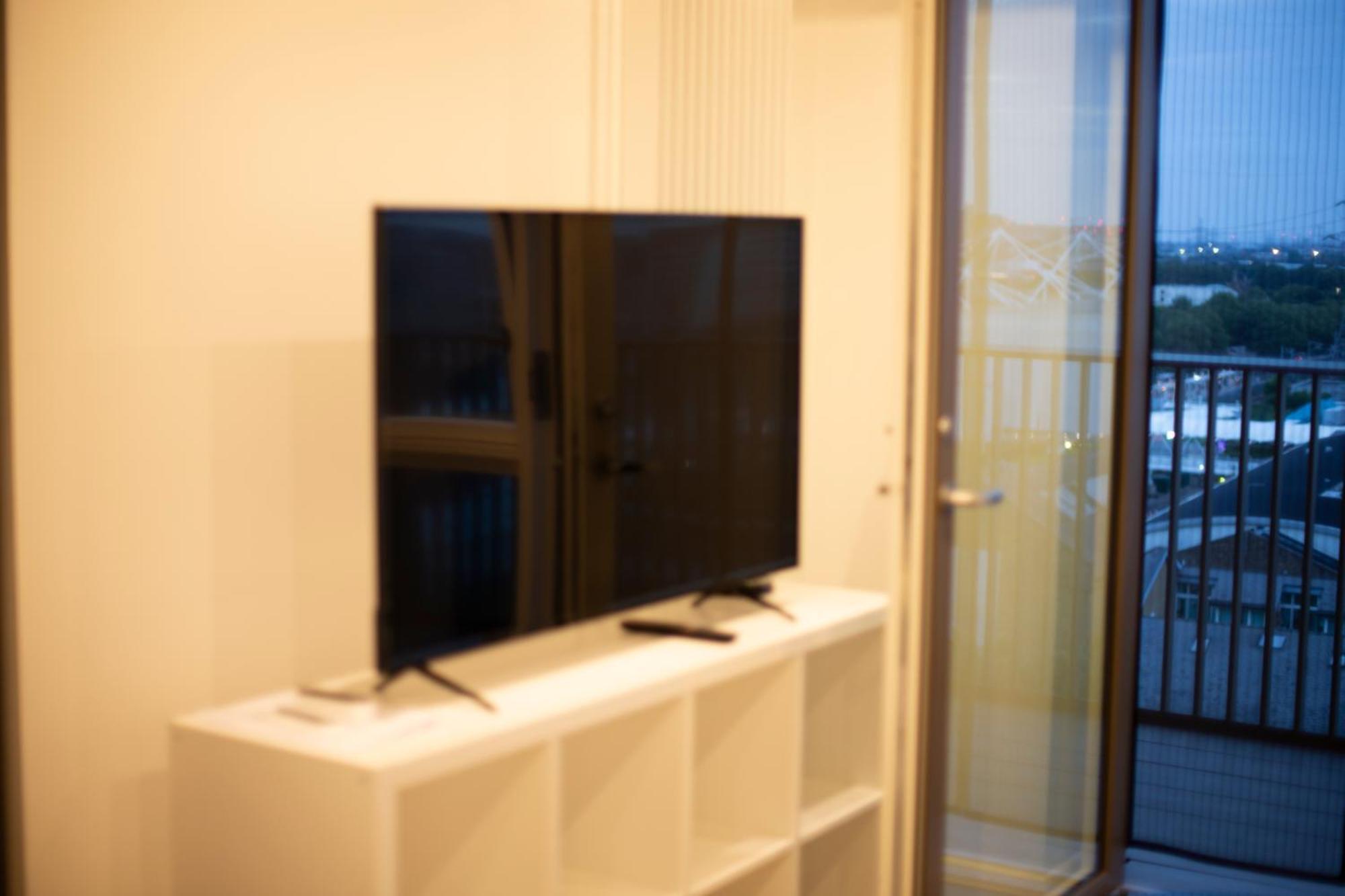Modern Gem Near Excel & O2 Arena Balcony! Apartamento Londres