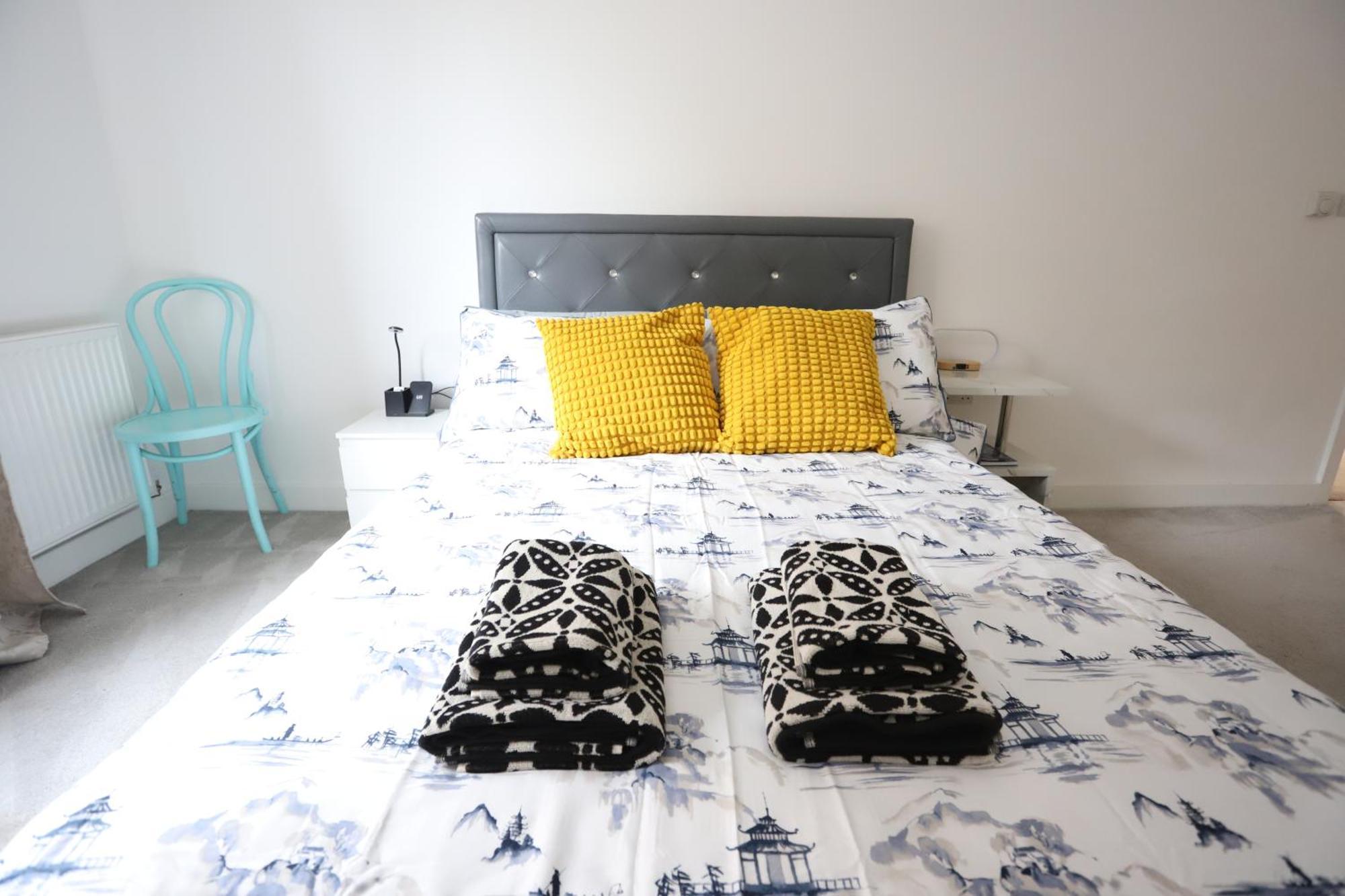 Apartment Luxury With 5 Bedrooms *