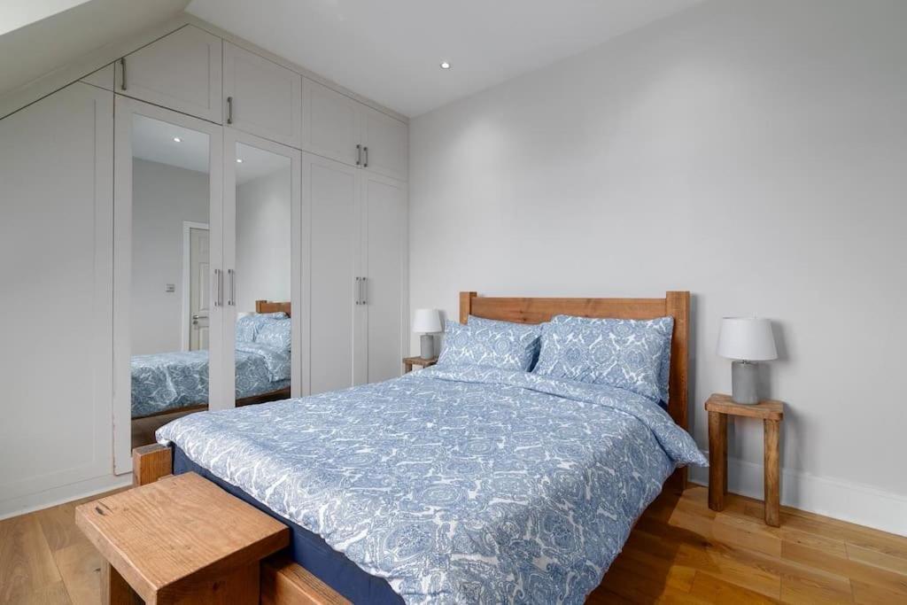 Apartment Modern Spacious 2 Bedroom Flat Near Richmond Park