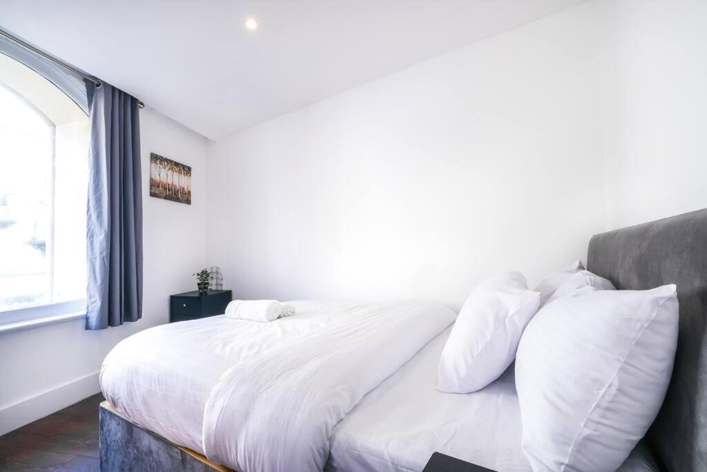 Flat For 4 In Piccadilly, Soho Vre London