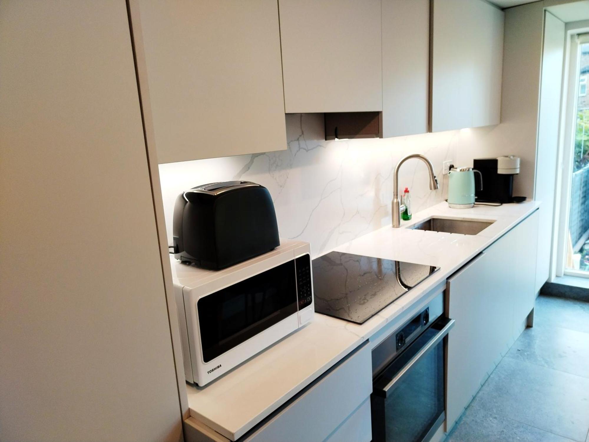 New Refurbished One Bed Flat In The West Leilighet *