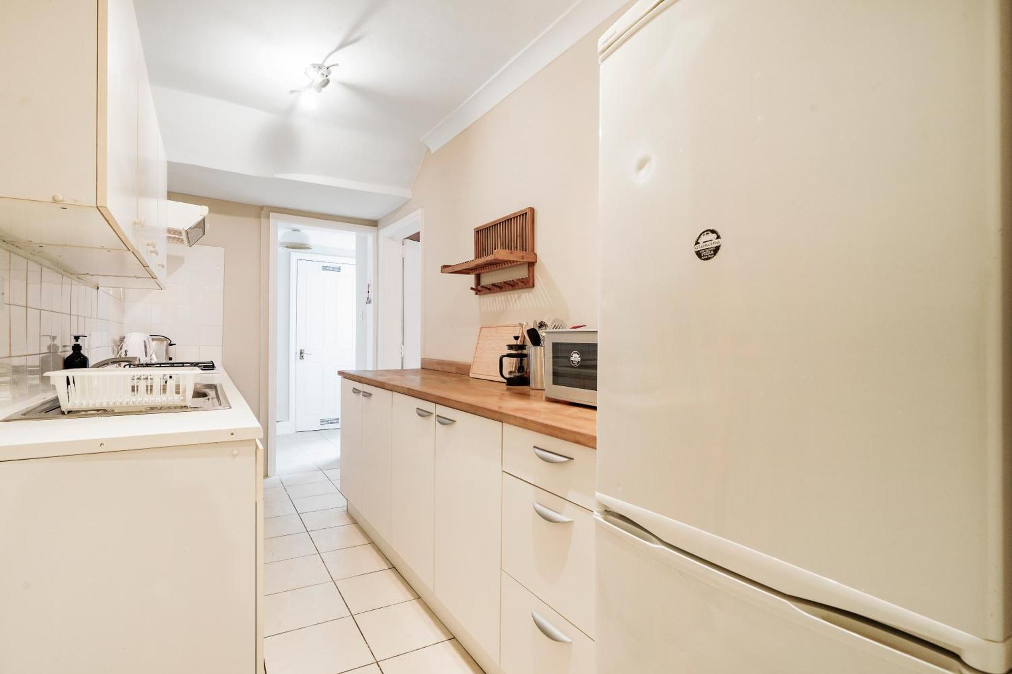 Apartment The Earl's Court Wonder - Adorable 1bdr Flat With Terrace *