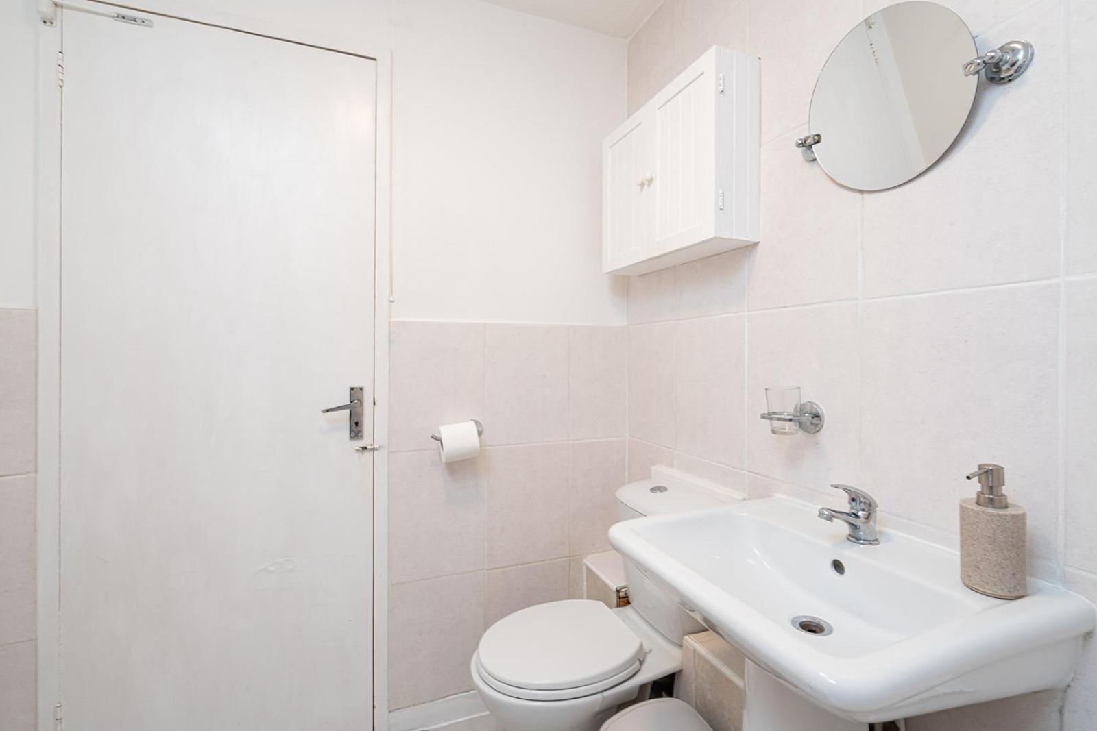 Apartment Canadawater-2bedroom-1bathroom-wifi-free Parking London