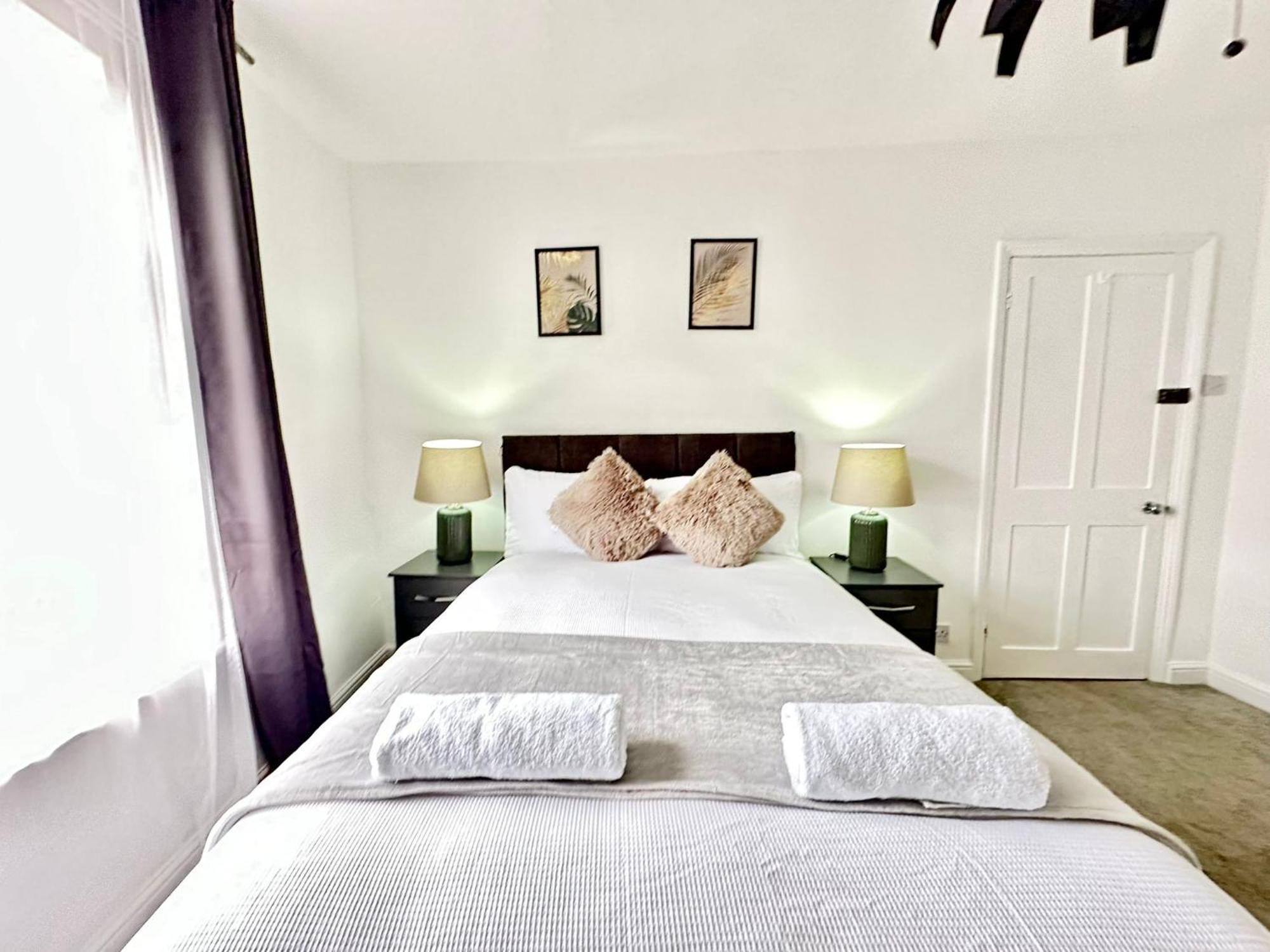 Apartment Shepherd Bush Beautiful Two Bedroom London