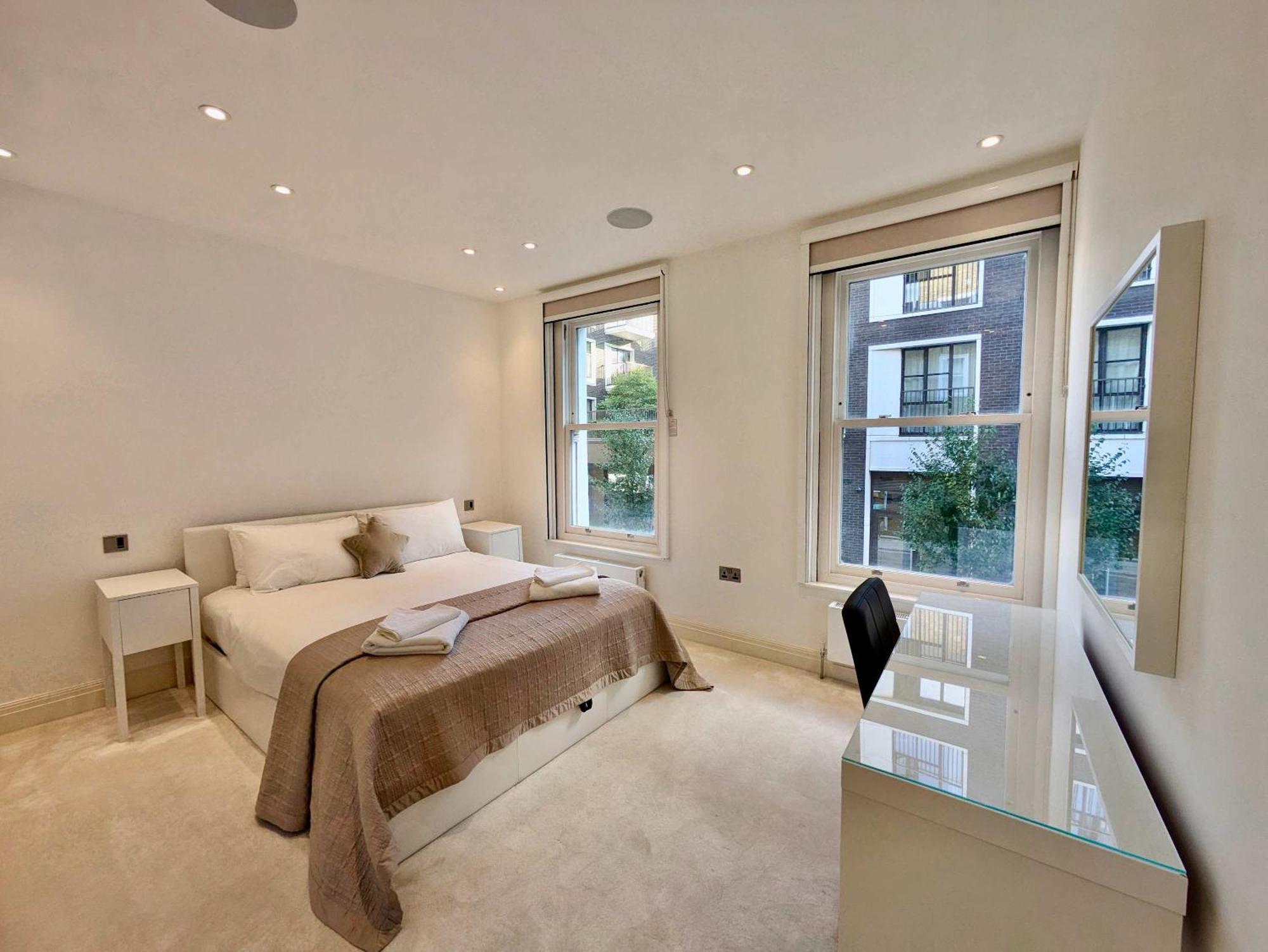 Stunning 2br Flat Nestled In Fitzrovia Apartment