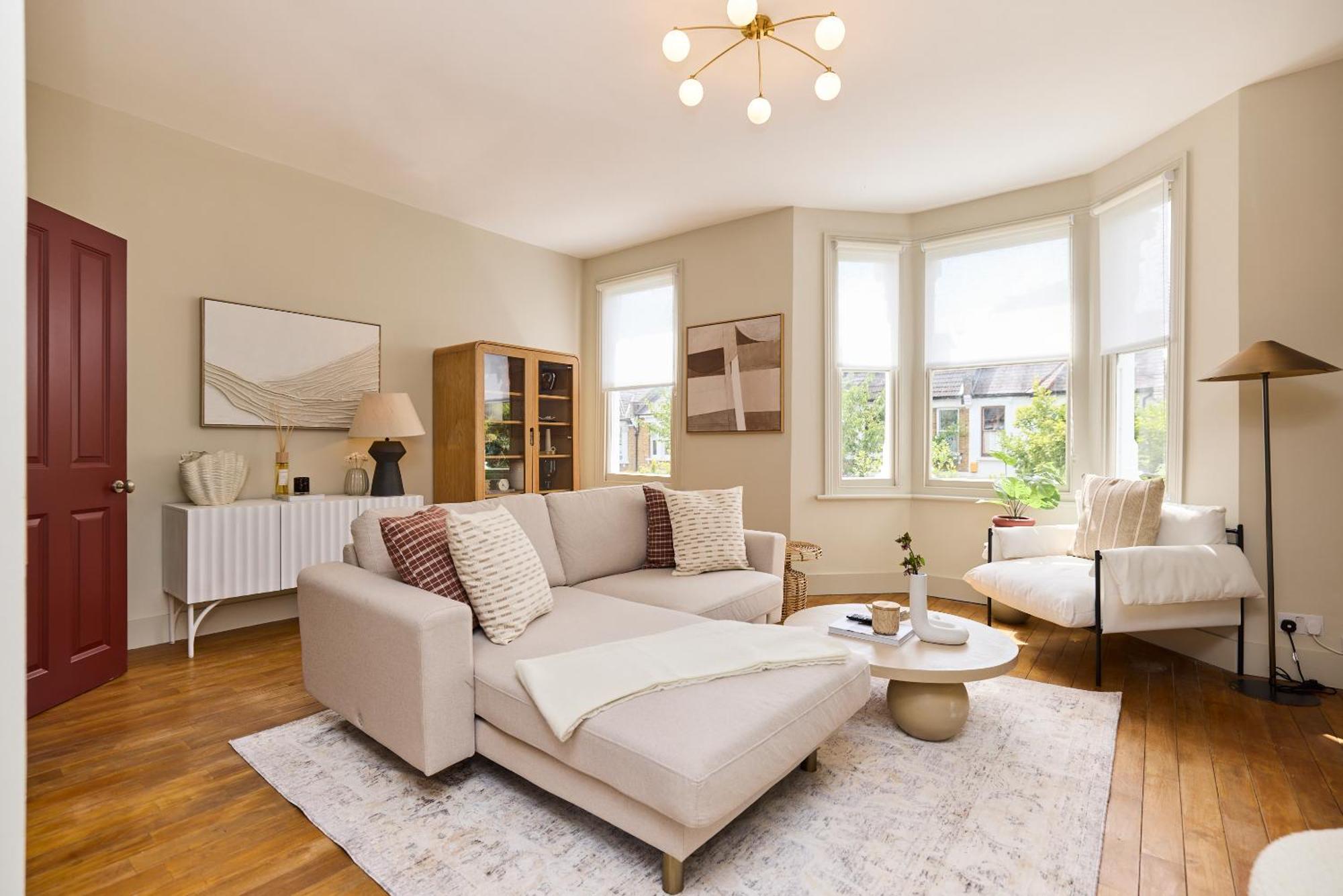 The Kilburn Arms Crib - Chic 2bdr House With Study * London