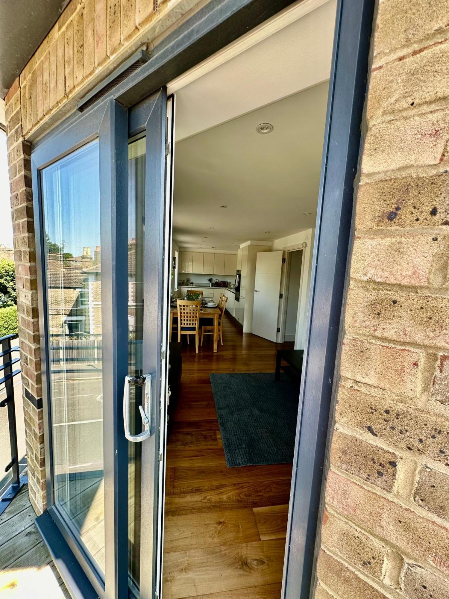 Leilighet Large, Family Friendly 3-bed Flat In Wood London