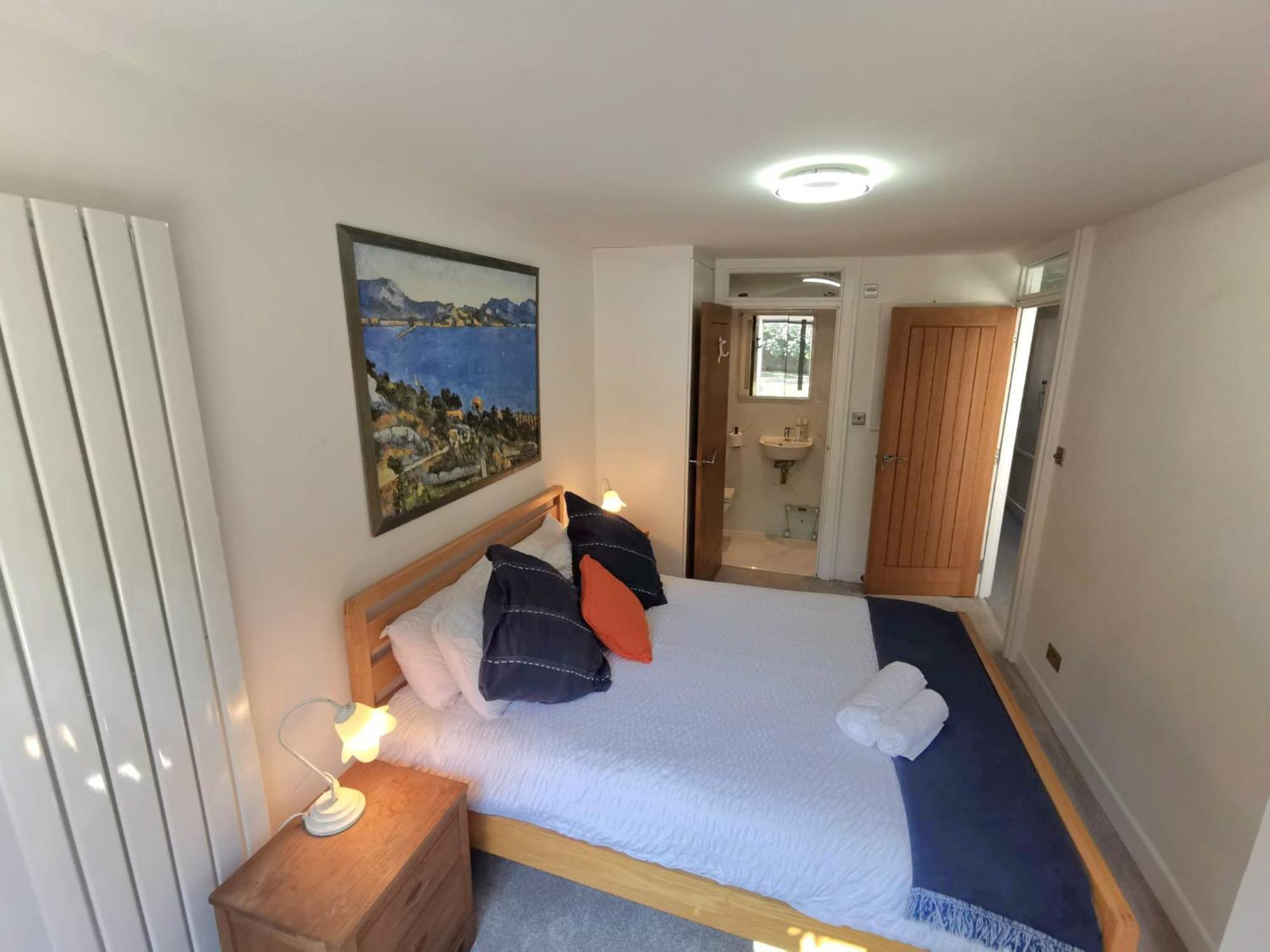 Free Parking - 4 Bed - 3 Bath - Sofa Bed - Digital Lock Entry Vakantiehuis Londen