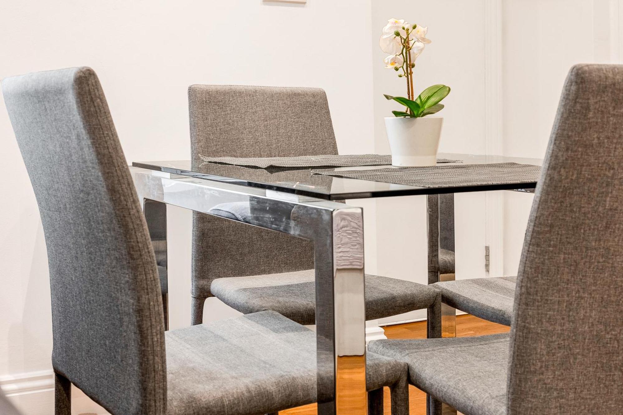 Apartment Beautifully Refurbished Studio, Location