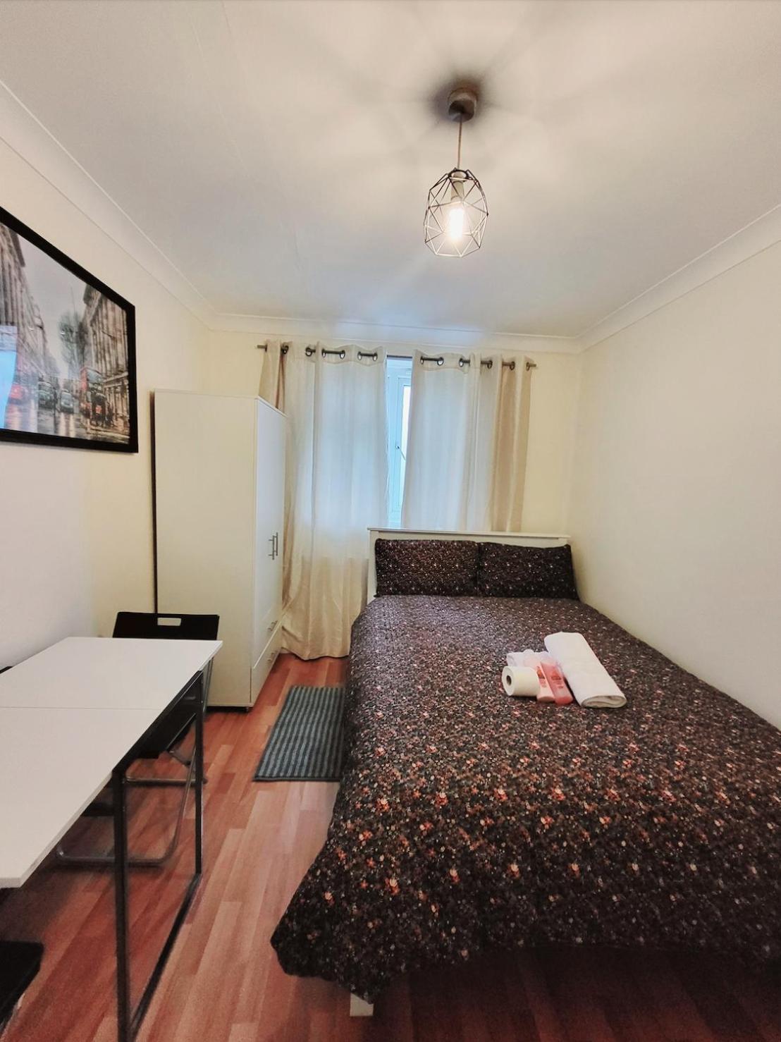 Huge And Affordable 3 Bedroom Flat In Hammersmith For 7 People With Welcome Breakfast Leilighet