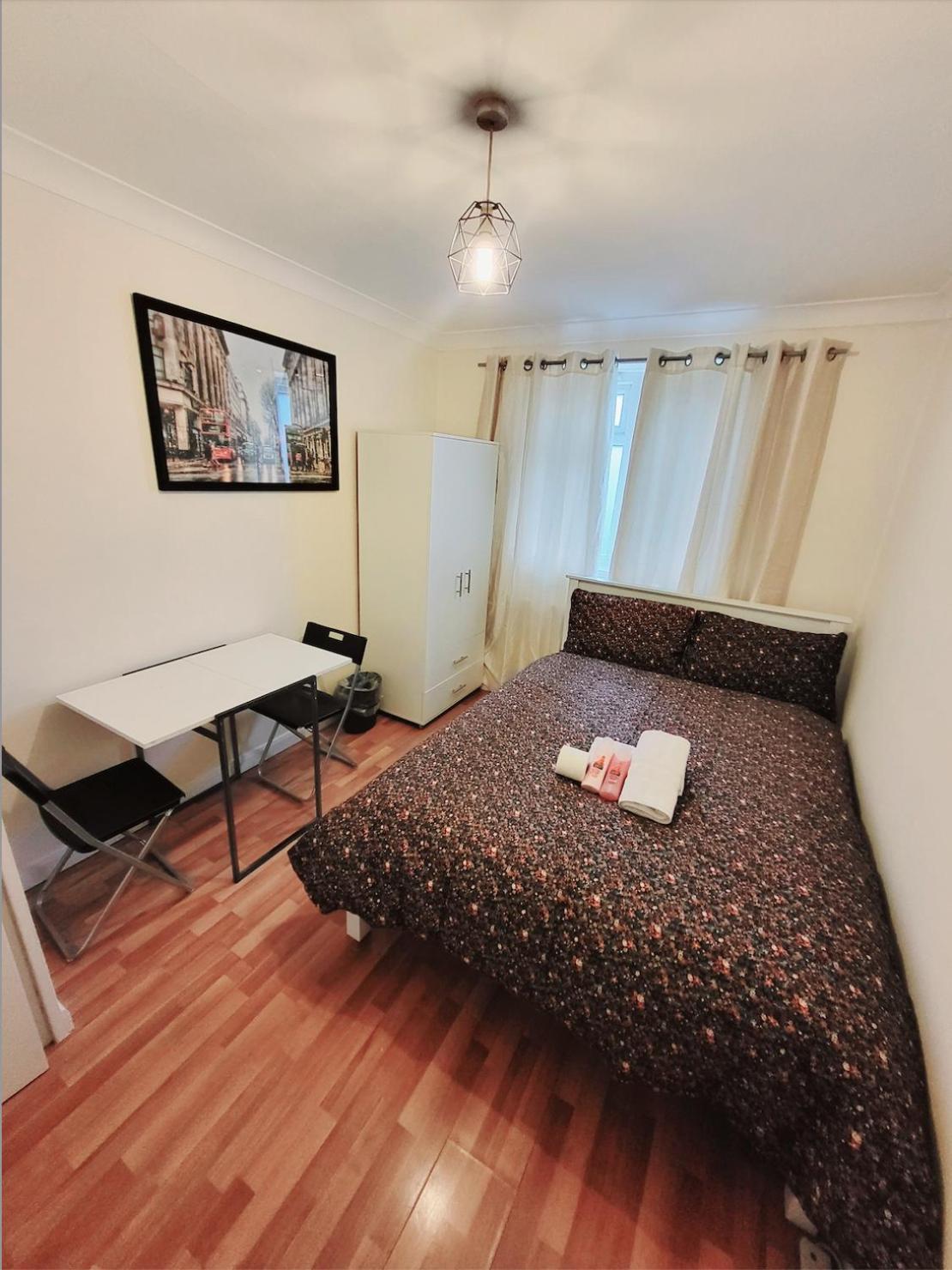 Leilighet Huge And Affordable 3 Bedroom Flat In Hammersmith For 7 People With Welcome Breakfast London