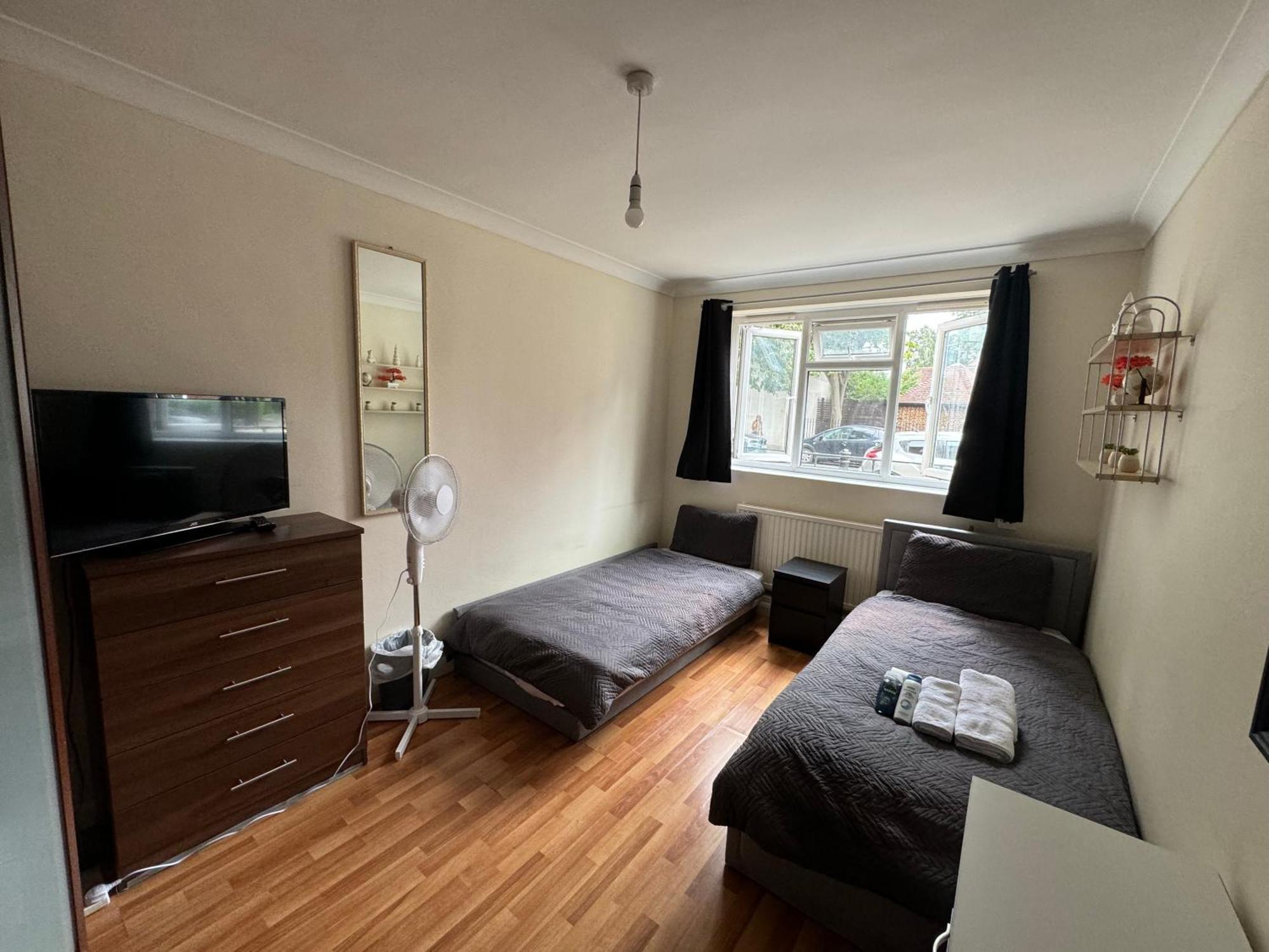 Huge And Affordable 3 Bedroom Flat In Hammersmith For 7 People With Welcome Breakfast Leilighet *
