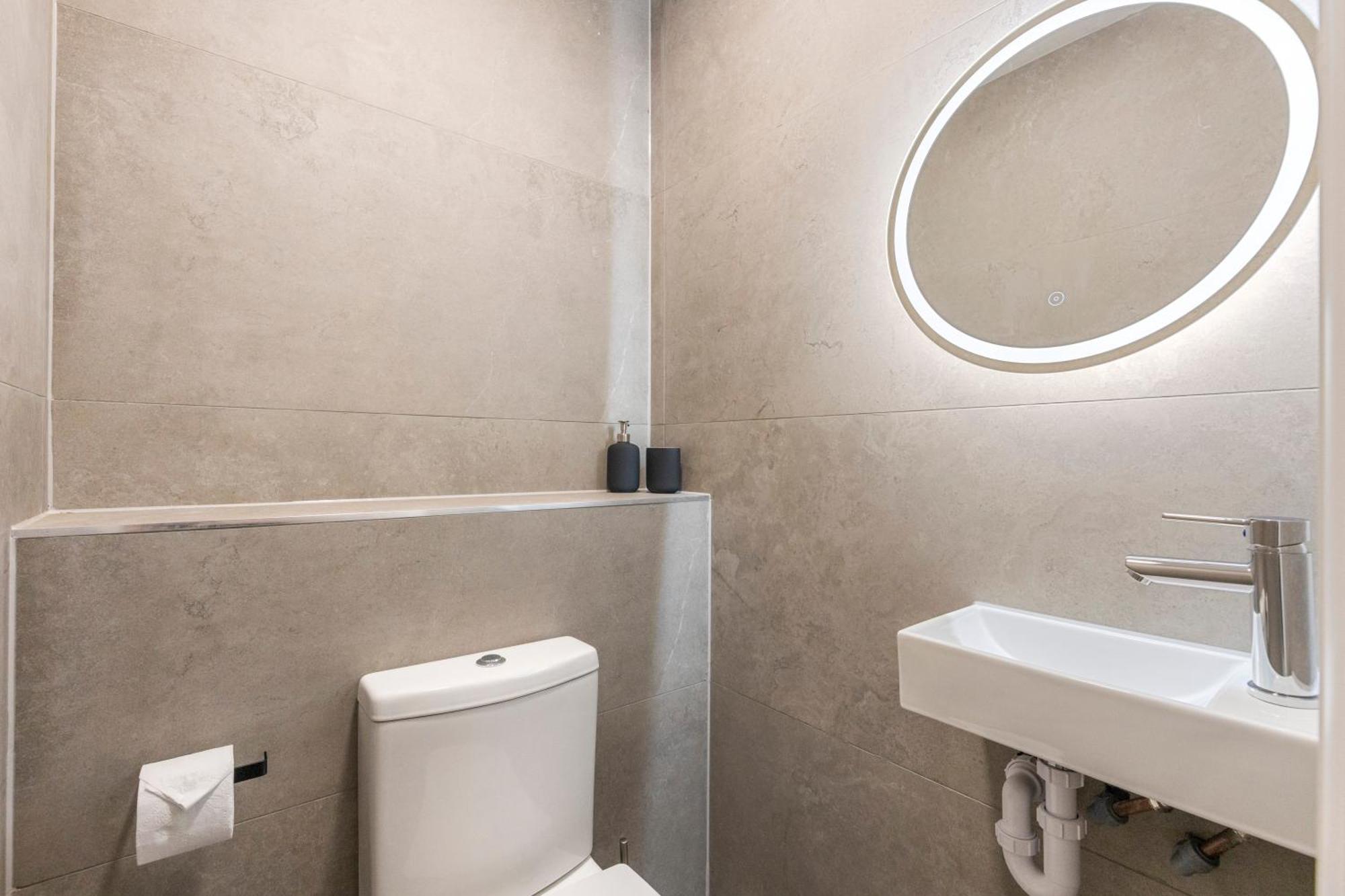 Earthy Elegance Stylish 4br For Urban Escapes Apartment
