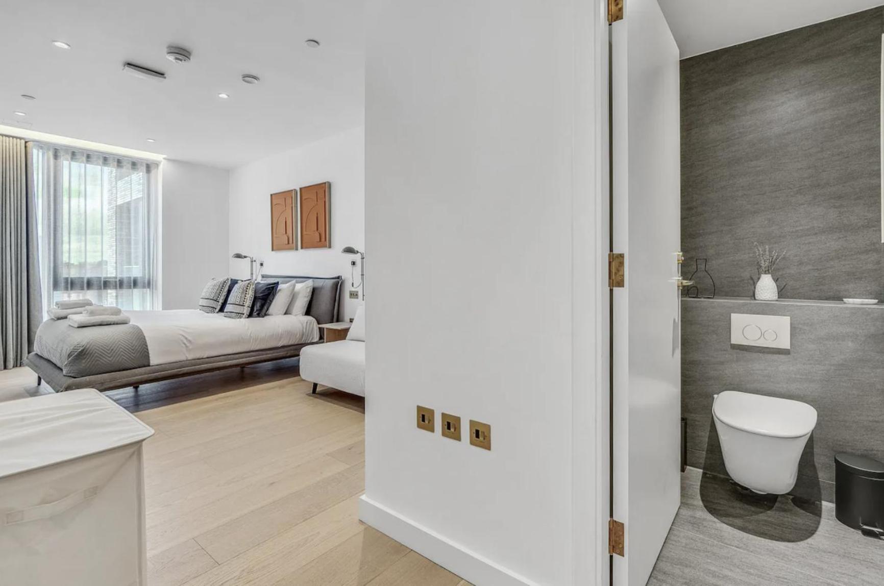 Apartment Remarkable Gem London