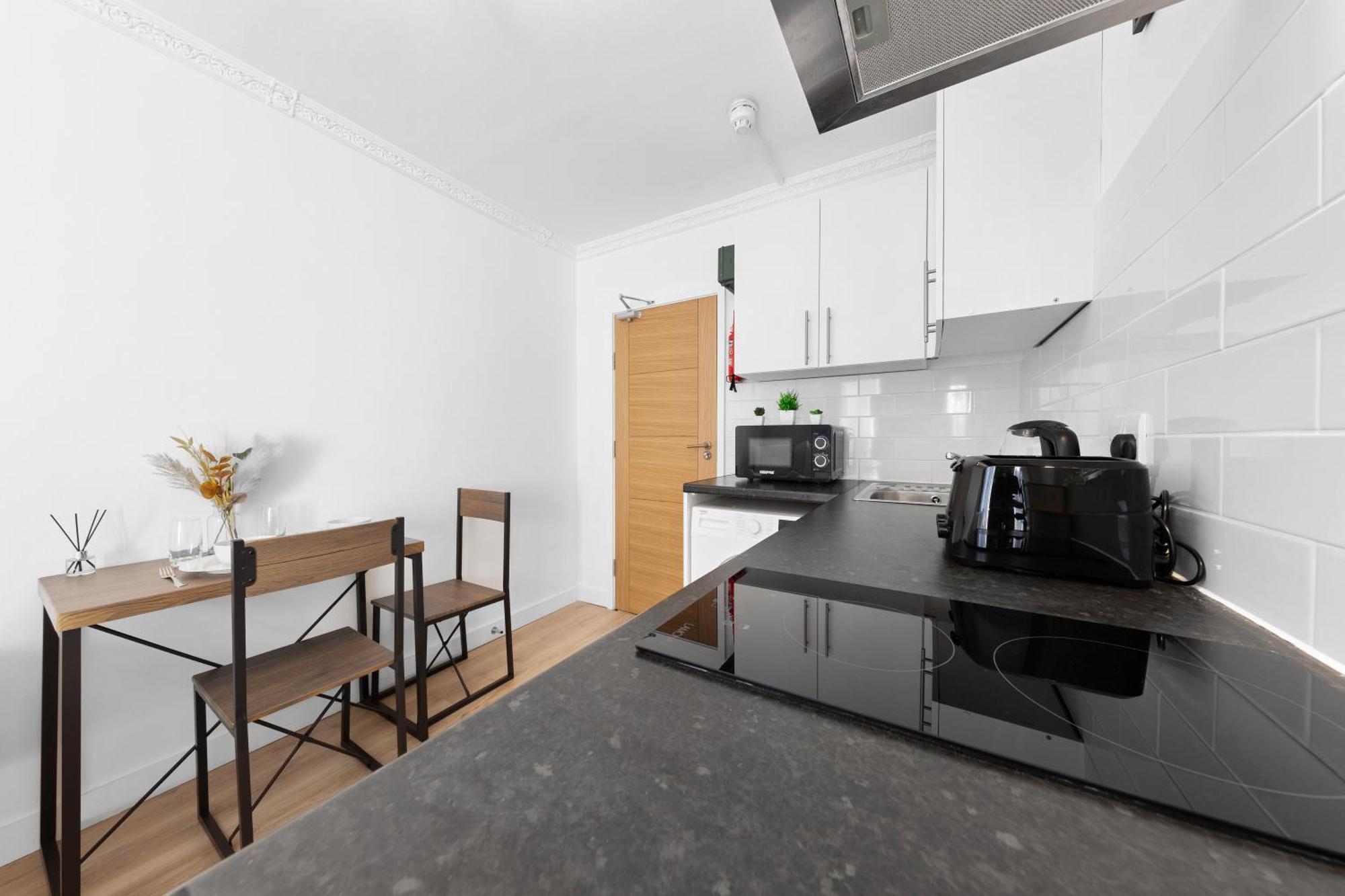 Apartment The Kensal - Modern, Warm & Cosy *