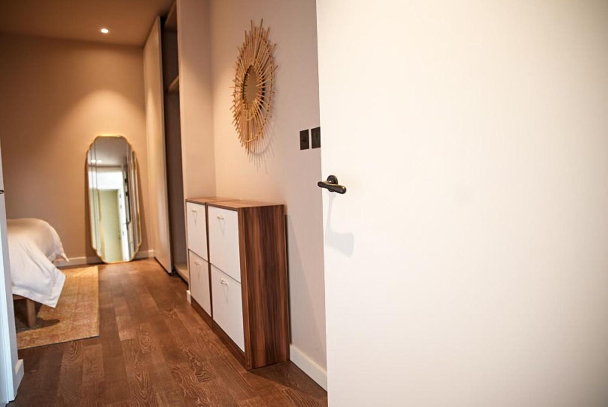 Chic Luxury Living In Battersea Power Station Apartment