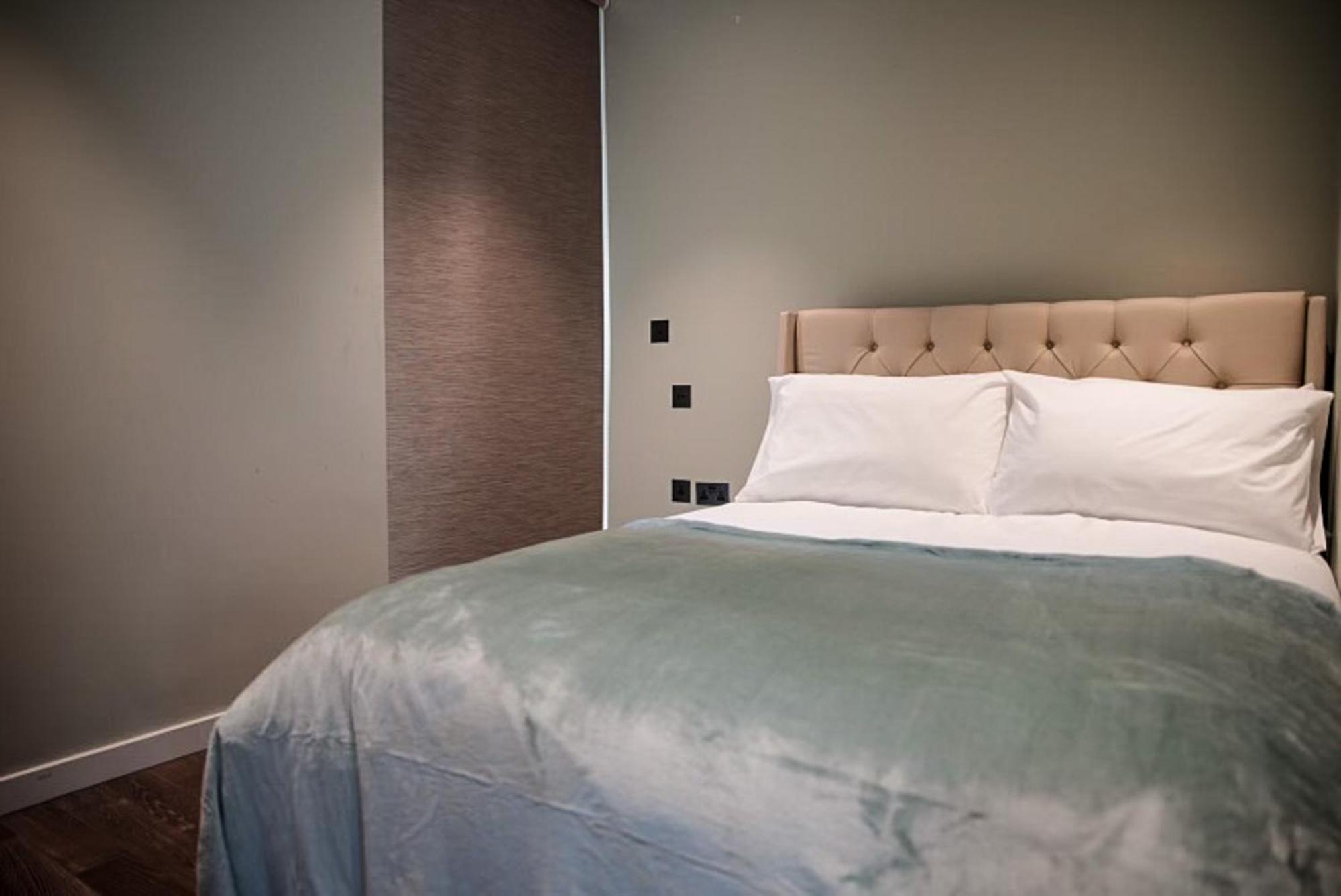 Apartment Chic Luxury Living In Battersea Power Station London