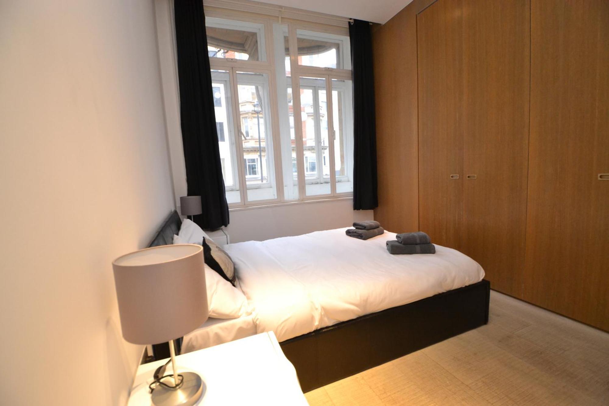 Modern 2 Bedroom Apartment, Oxford Street Apartment *