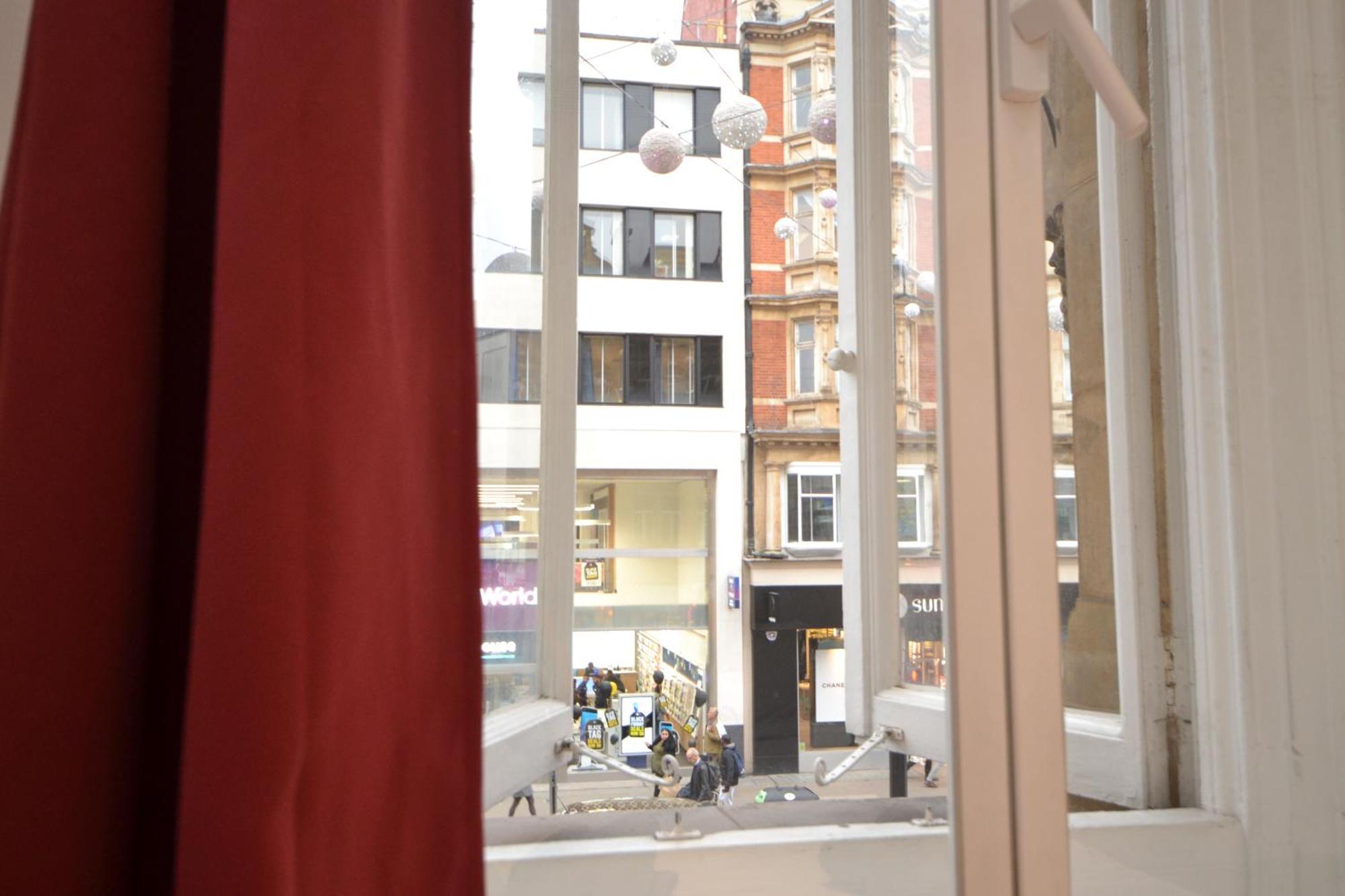 Modern 2 Bedroom Apartment, Oxford Street Appartement Londen