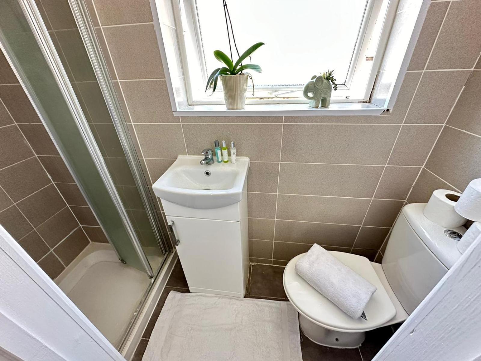 Apartamento Three Bedroom Near Central Londres