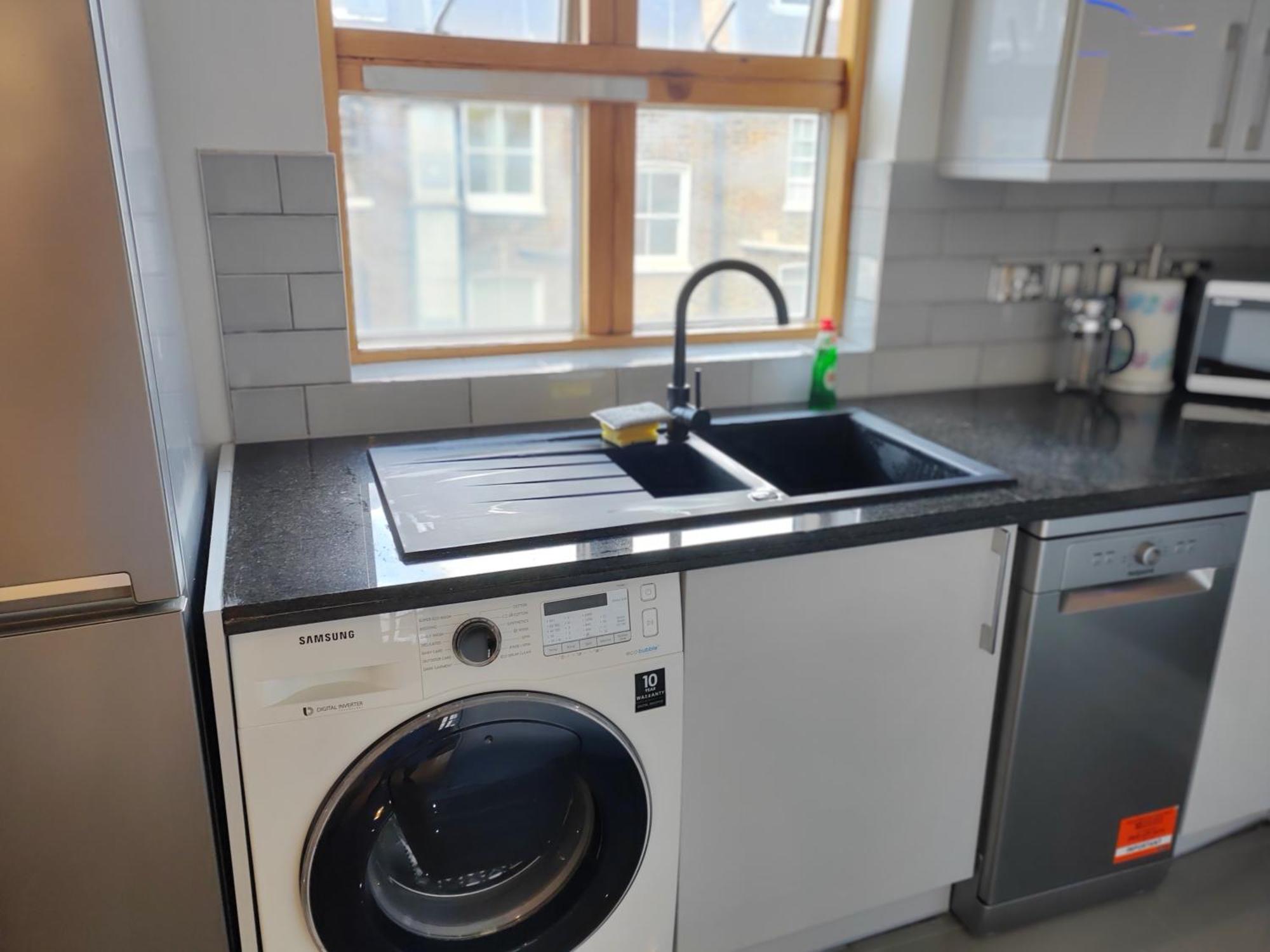 Luxury Two Bedroom In Bayswater Apartment London