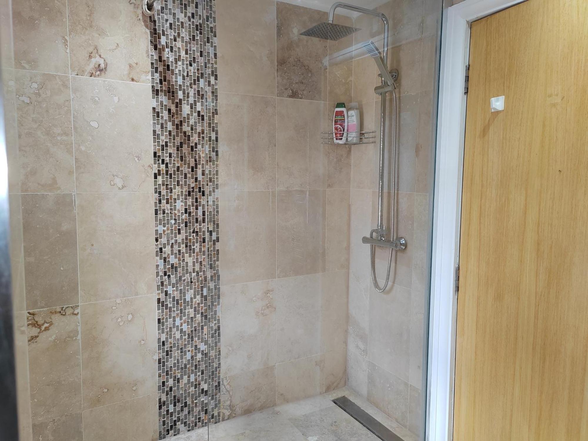 Apartment Luxury Two Bedroom In Bayswater *