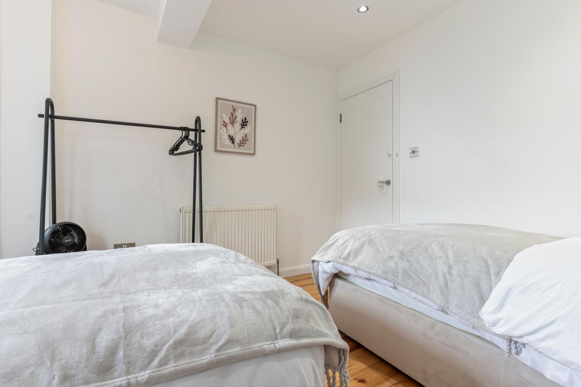 Charming 2-bed Flat With Garden In Apartment *