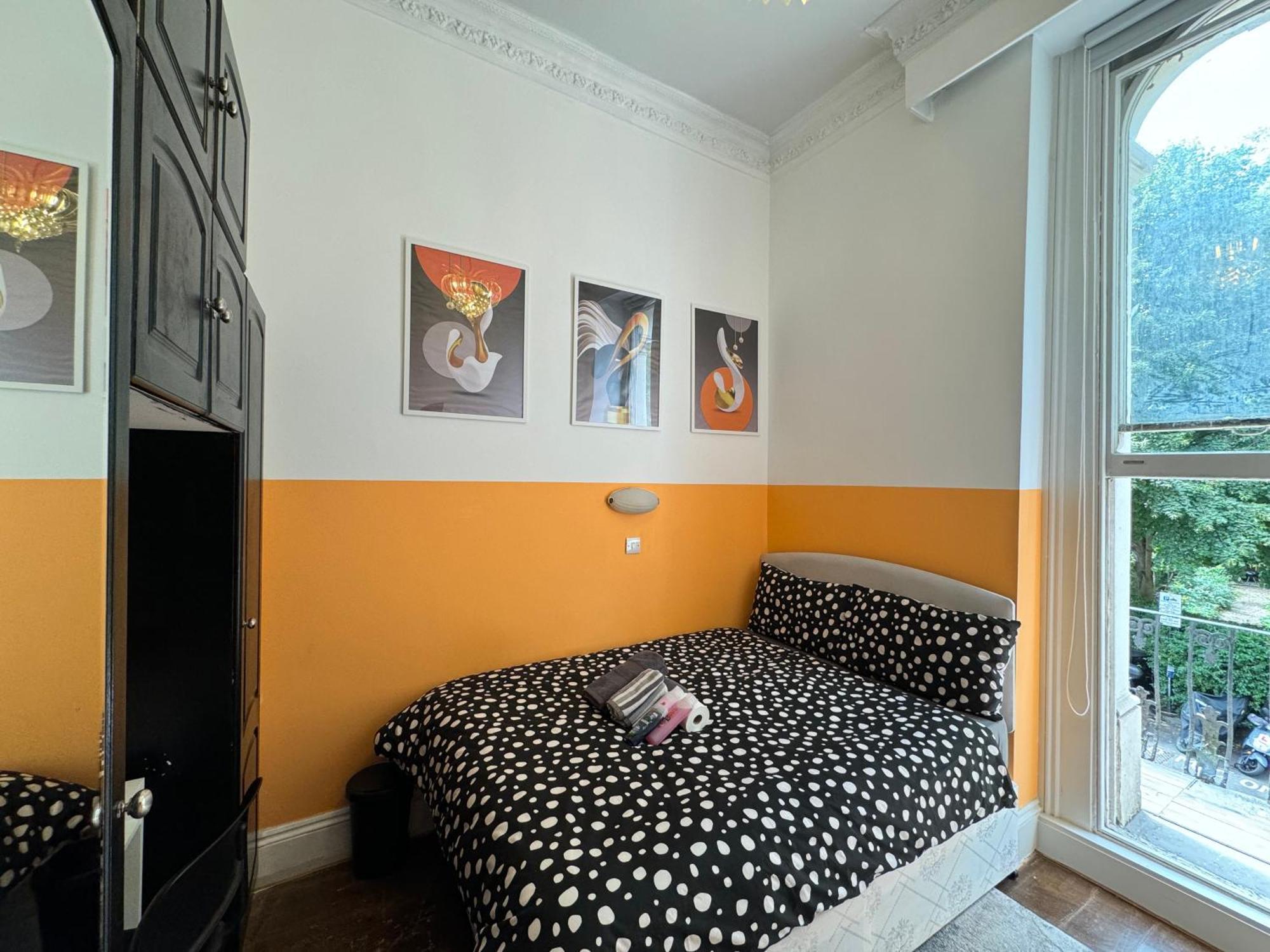 Central, Compact And Fashion Flat For 4 People With Breakfast In Kensington Zone 1 Apartment